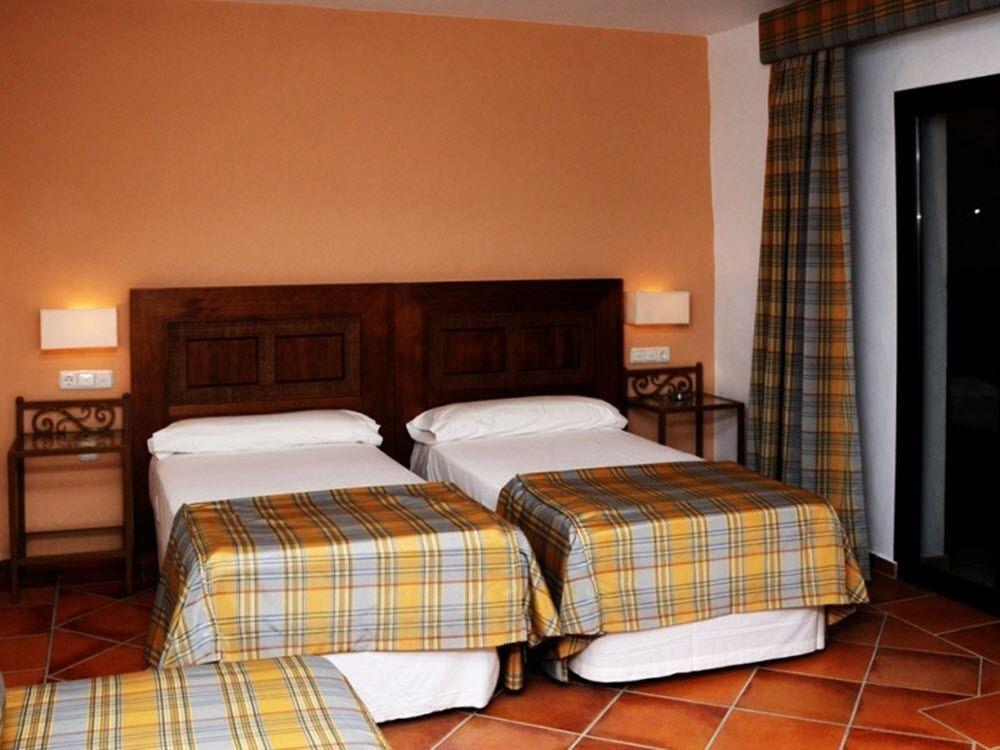 Habitación Hospedería Doña Lola Zahara