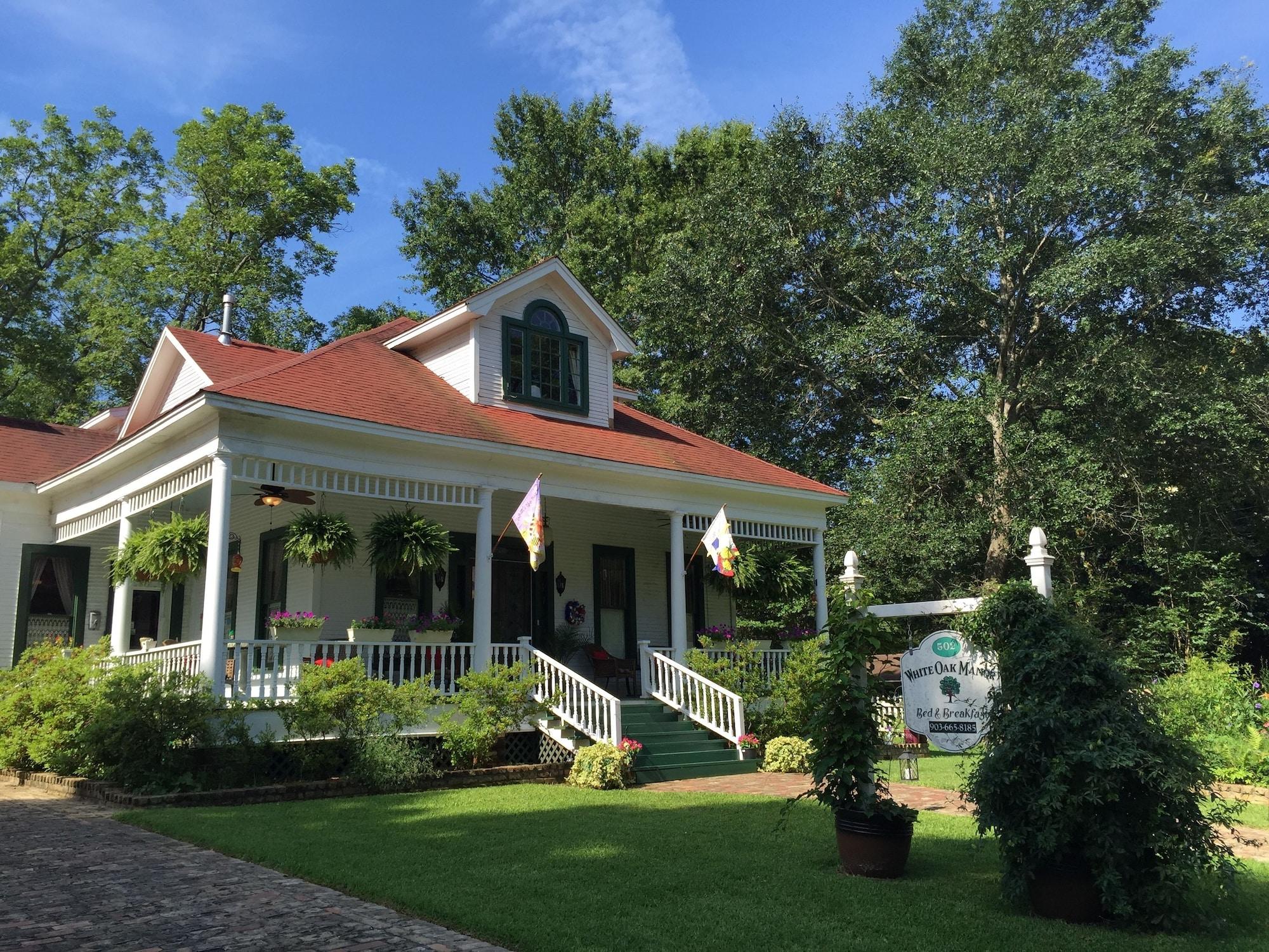 Vista Exterior White Oak Manor Bed & Breakfast