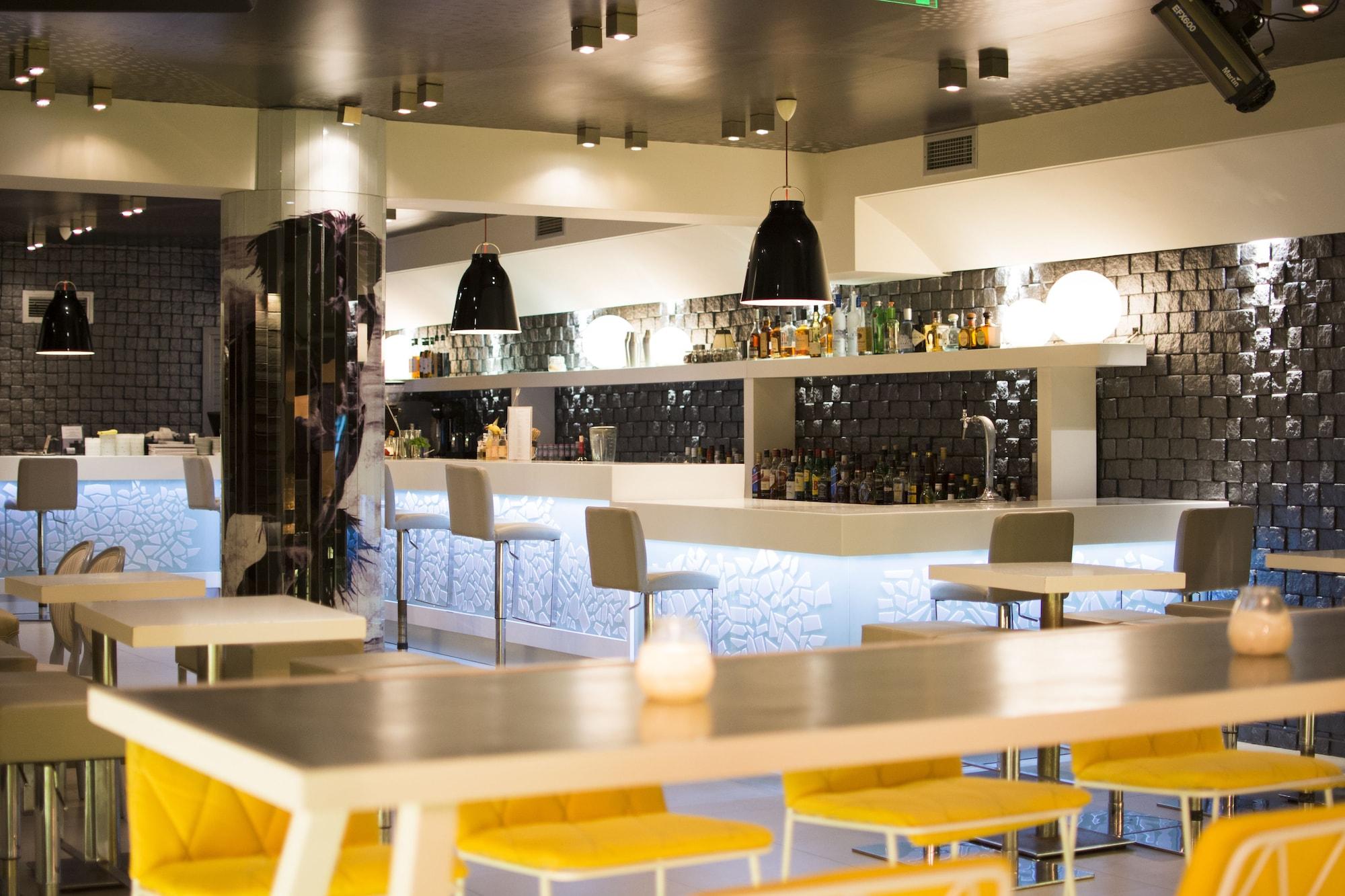 Bar/Salón Bourtzi Hotel