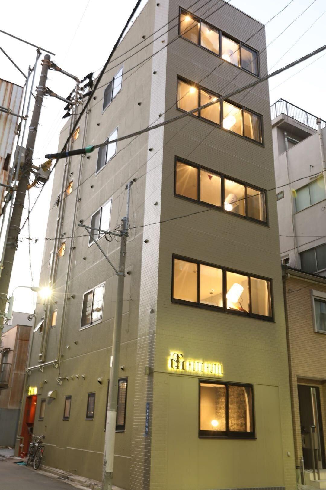Vista Exterior Moto Hotel