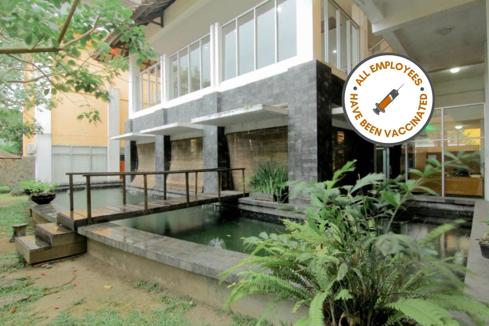 Vista Exterior University Hotel Yogyakarta