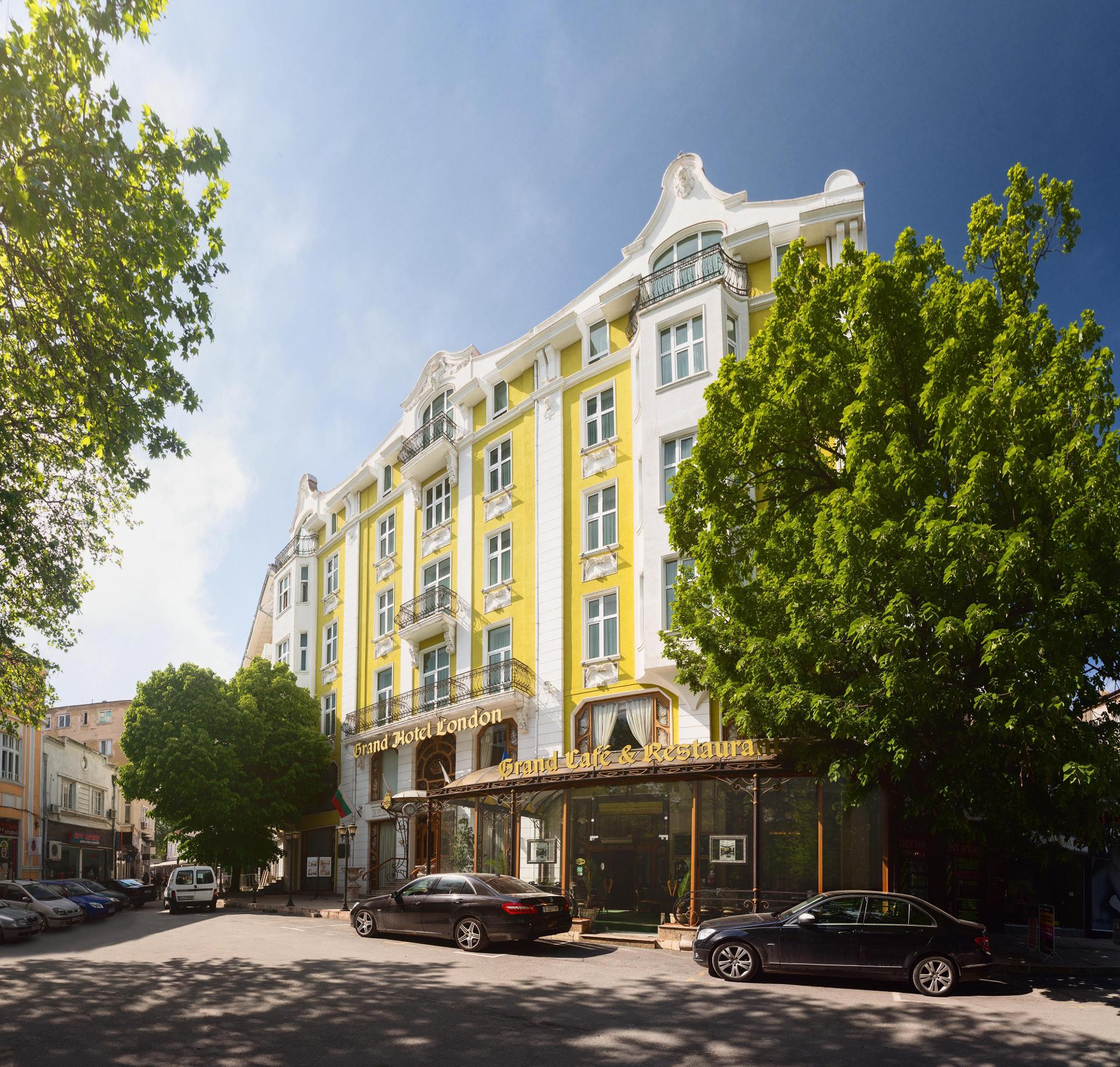 Vista Exterior Grand Hotel London