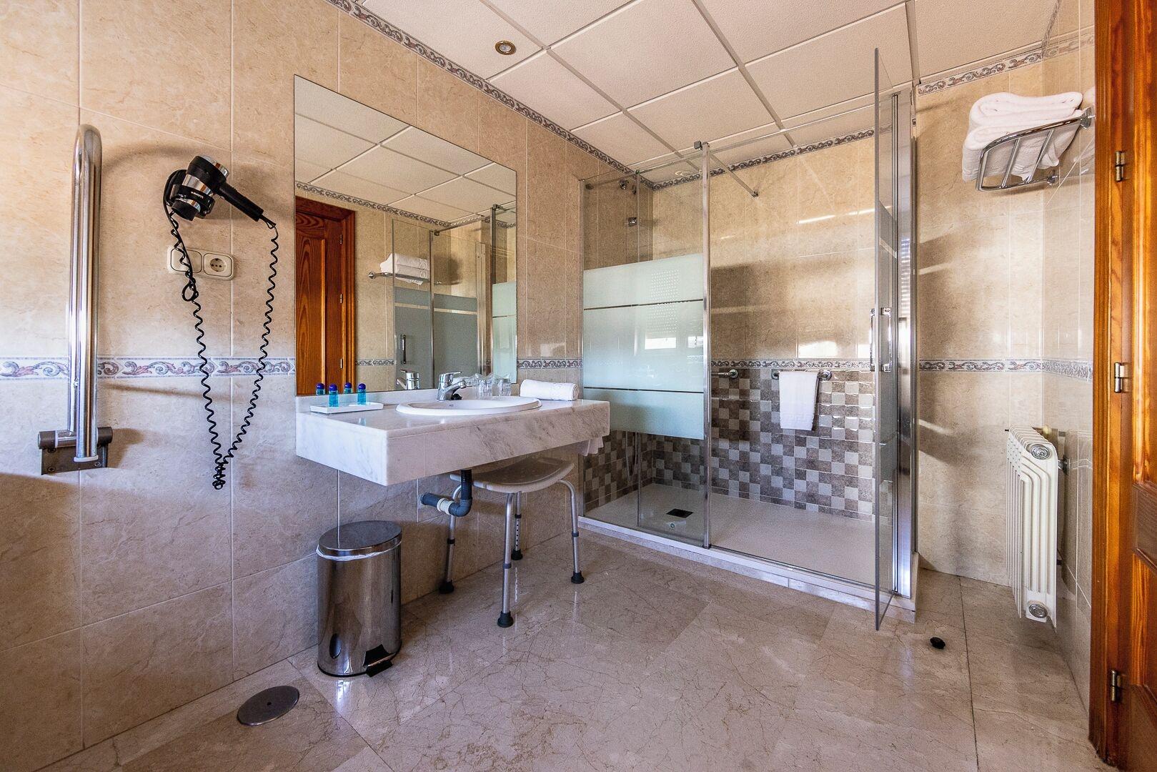 Equipamiento de Habitación Sacromonte Hotel