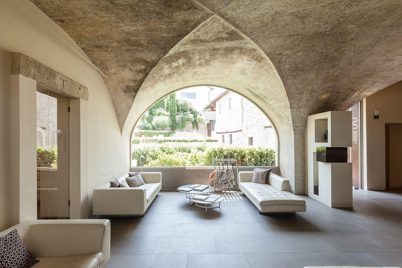 Vista Lobby Nun Assisi Relais Spa Museum