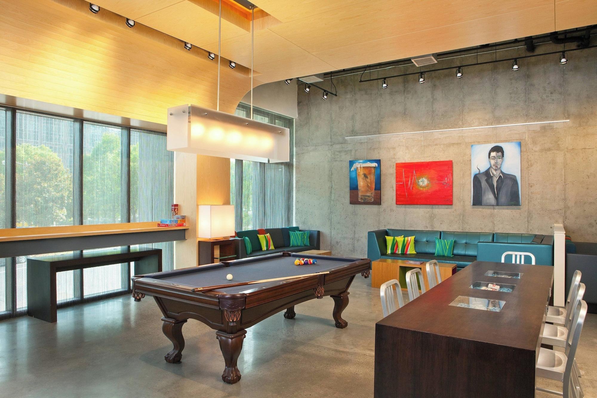 Bar/Salón Aloft Atlanta Downtown