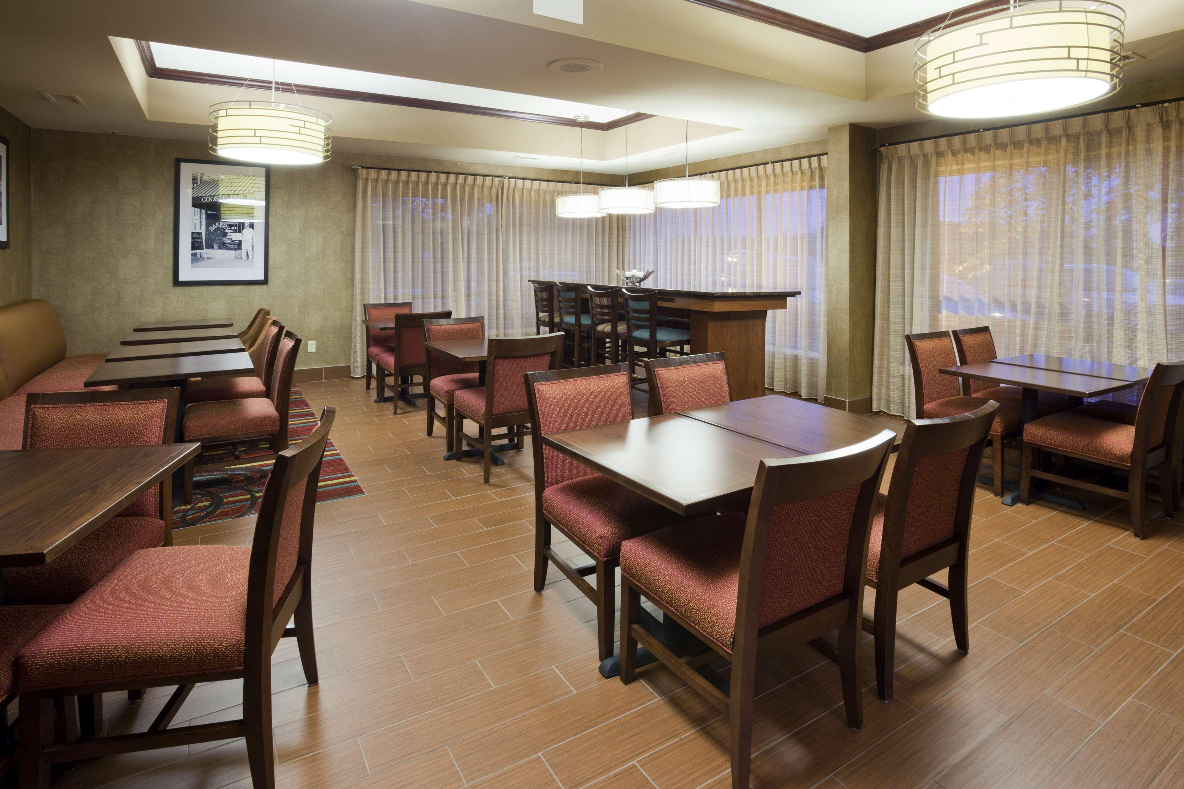 Restaurant Hampton Inn Minneapolis NW Maple Grove
