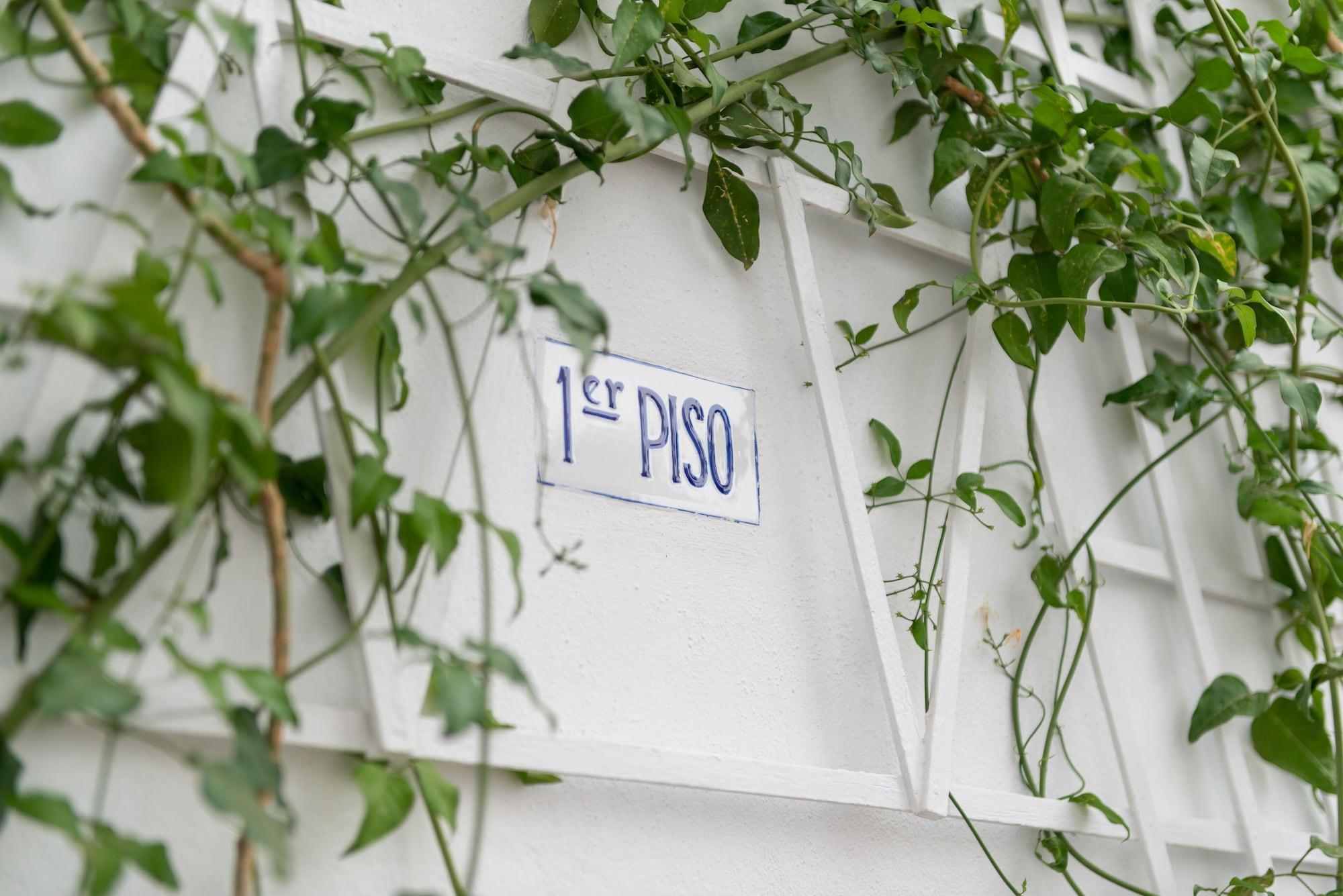 Vista Exterior Hostal Pons