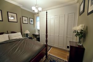 Alquiler Vacacional - Historic Gold Coast Condo - Half Block From Beach & Major Attractions