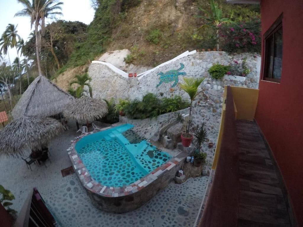 Vista Piscina Happy hill