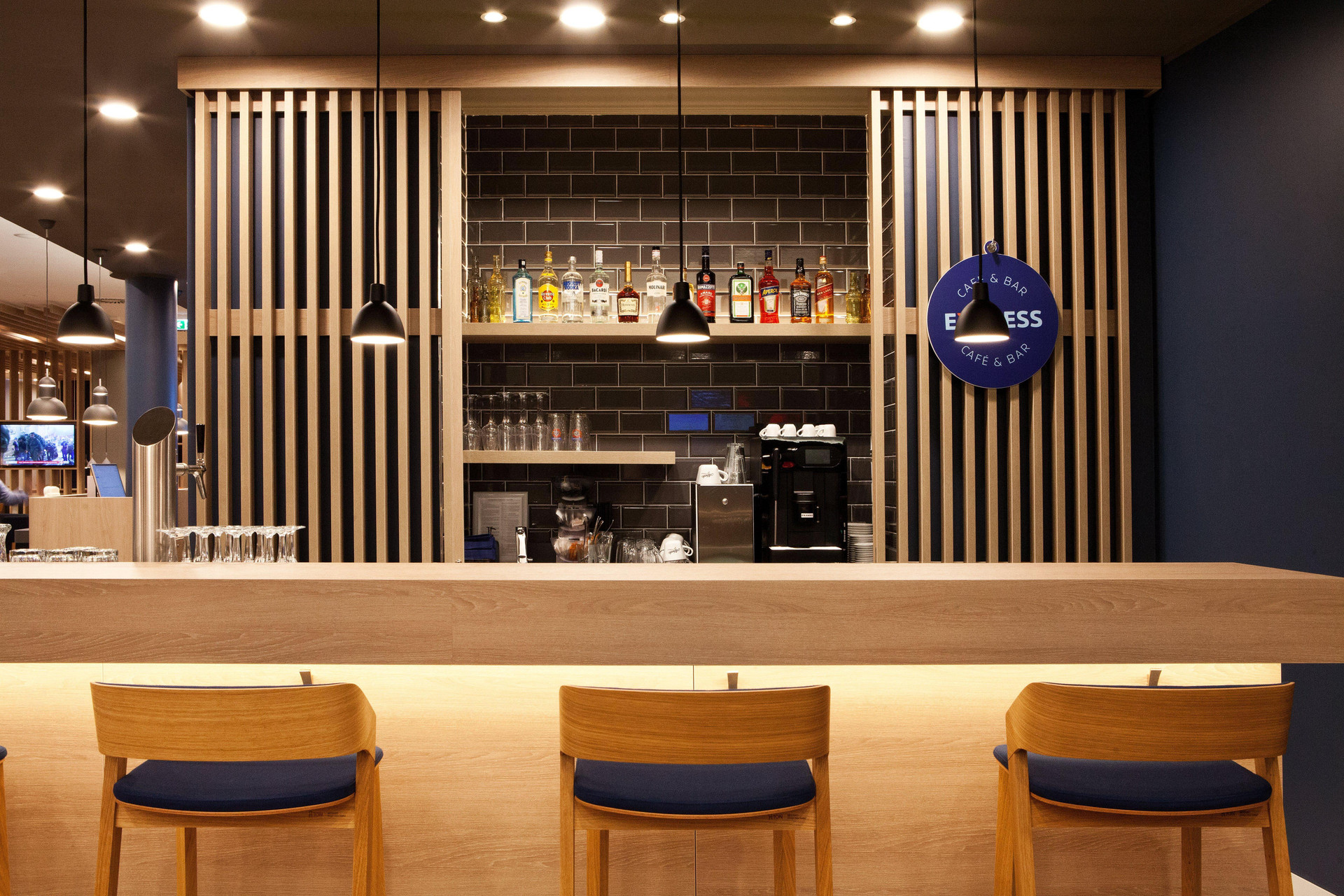 Bar/Salón Holiday Inn Express Recklinghausen by IHG