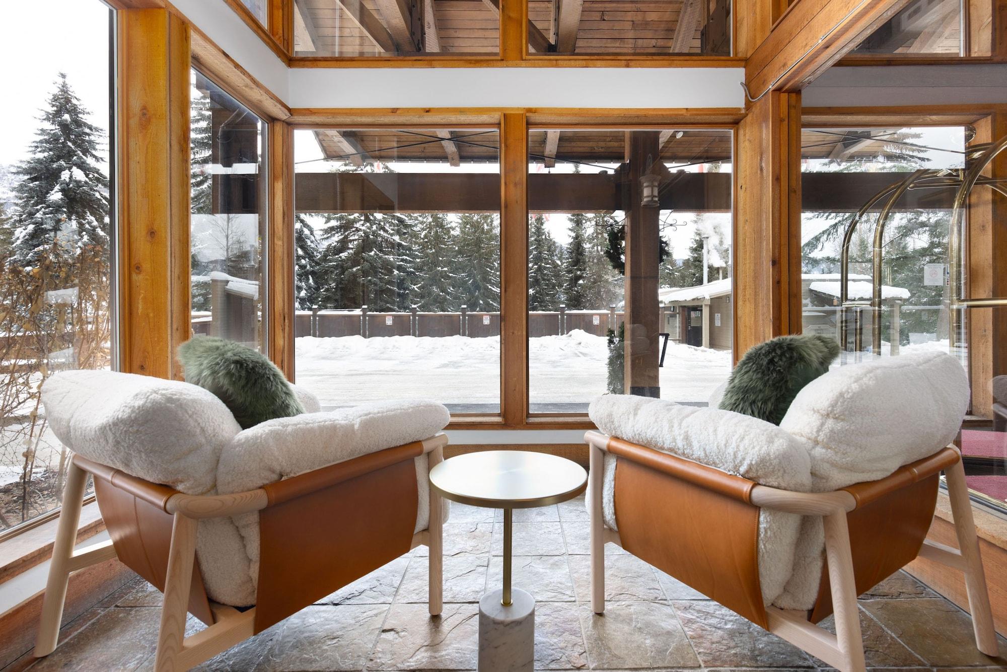 Vista Lobby Tantalus Resort Lodge