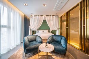 Alojamiento - Hotel the Castle Sincheon