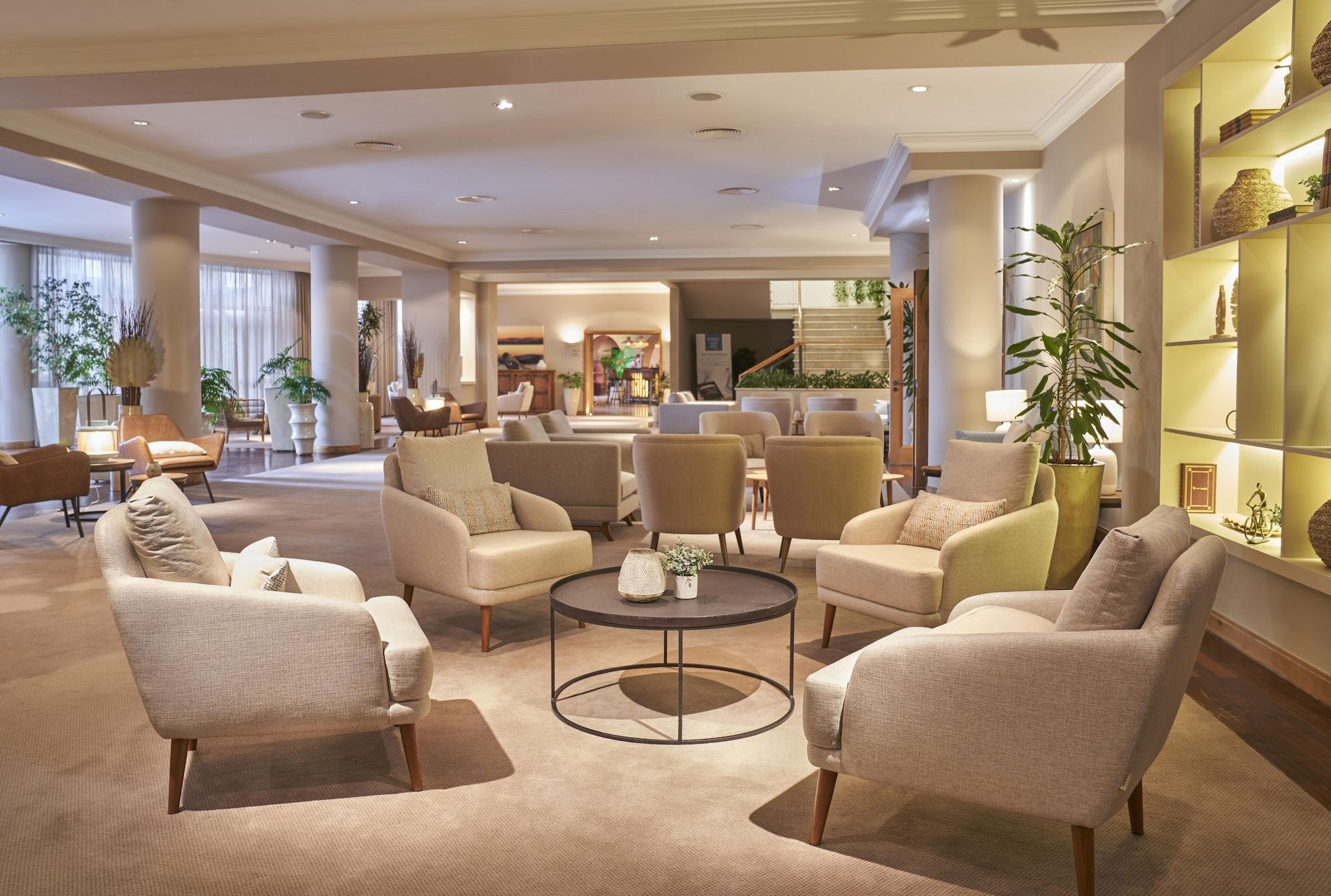 Vista Lobby The Residence at Vila Porto Mare