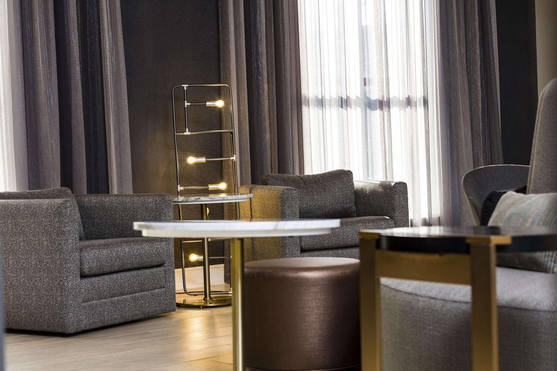 Vista Lobby Doubletree By Hilton Boston Logan Airport Chelsea