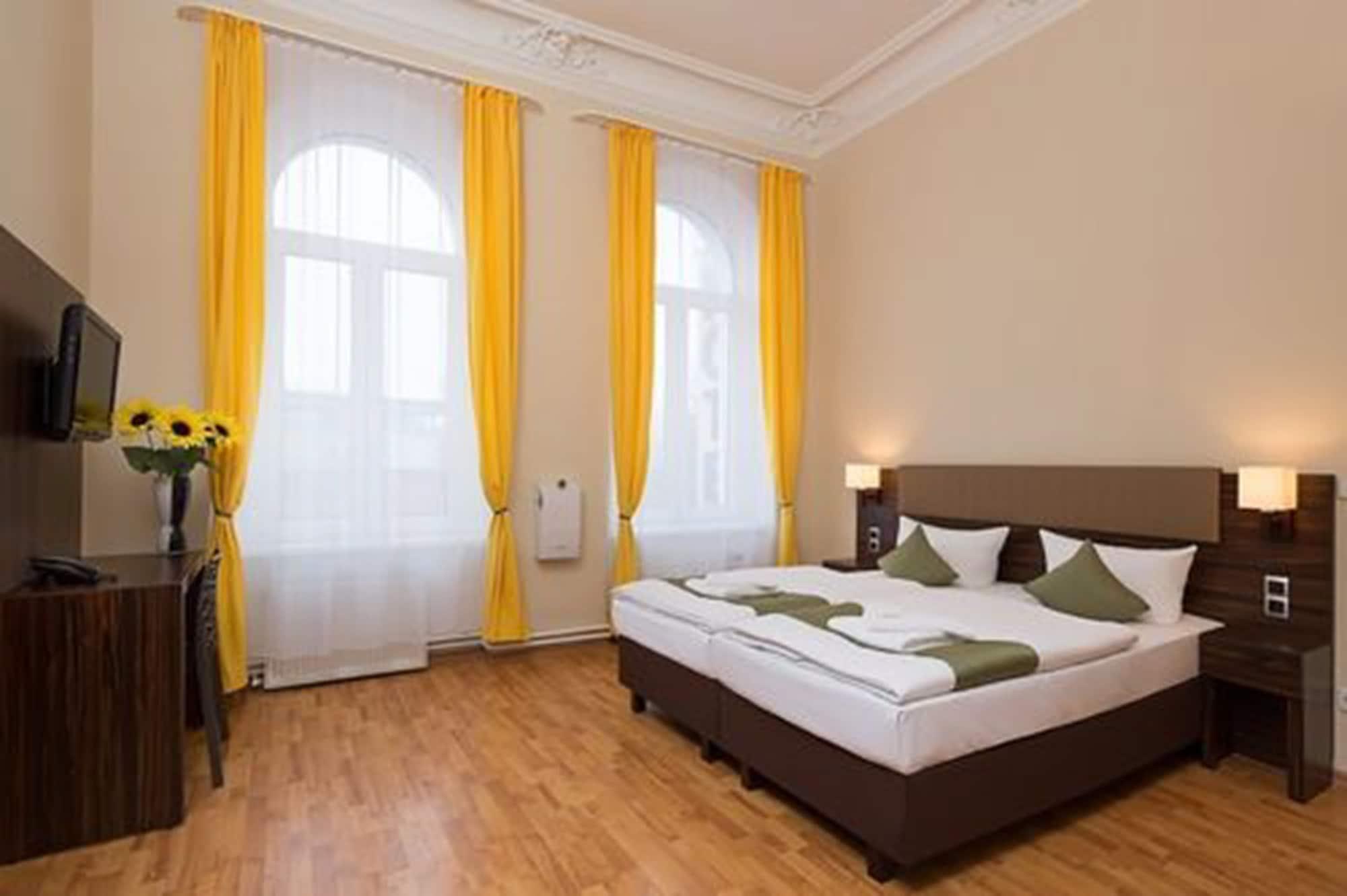 Varios Hotel Abendstern