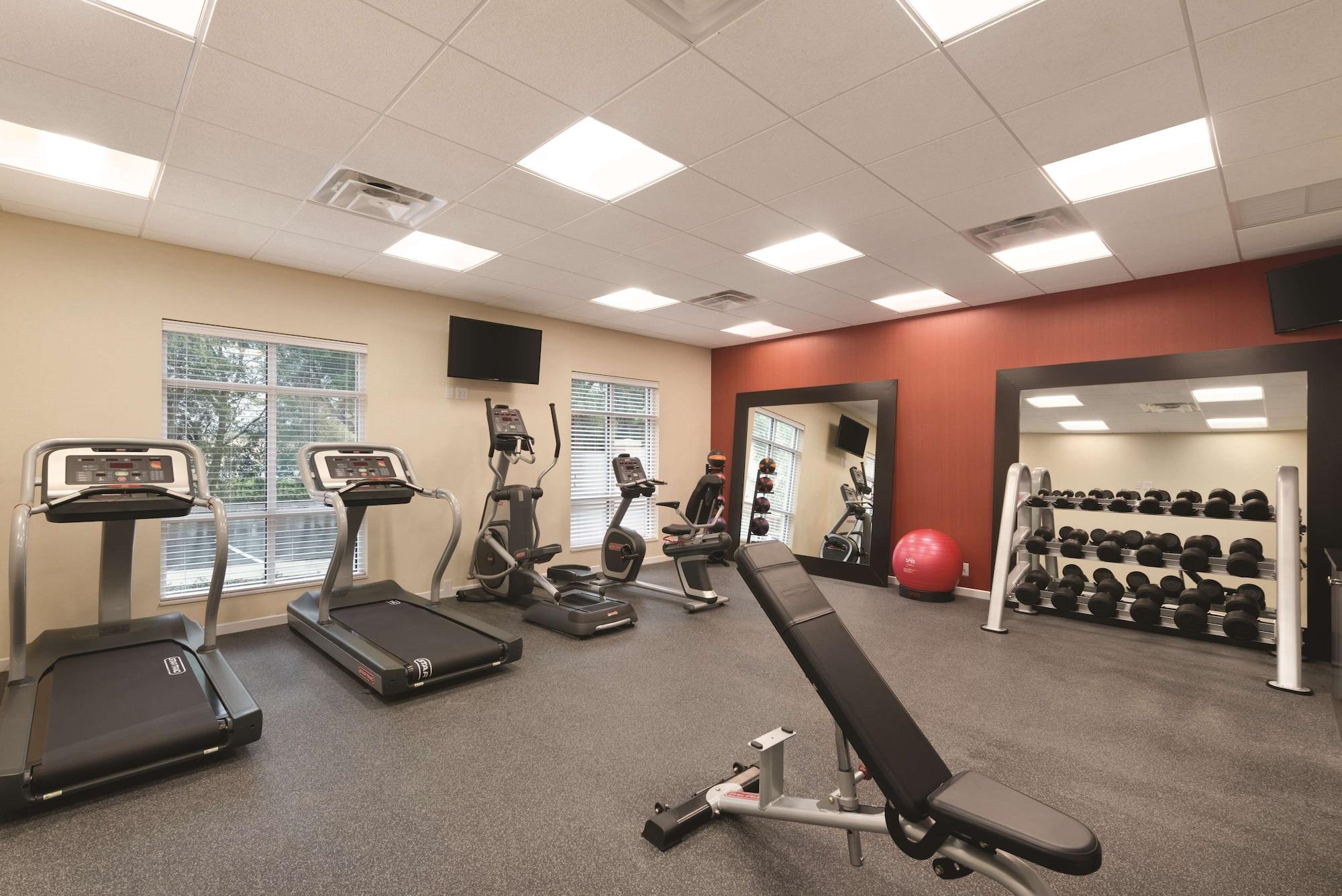 Gimnasio Hampton Inn & Suites Deland