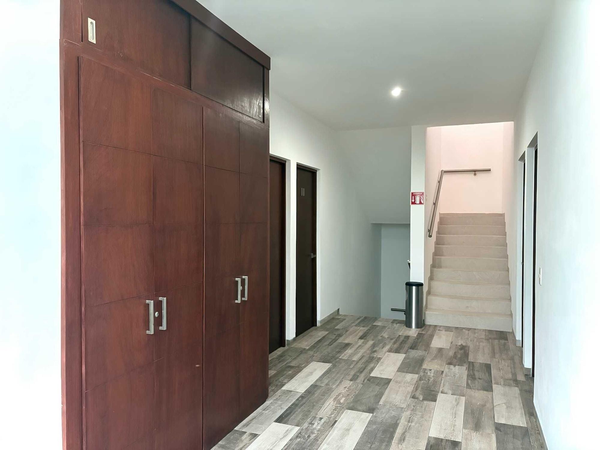 Varios Tropical Elegance Studio CondoHotel