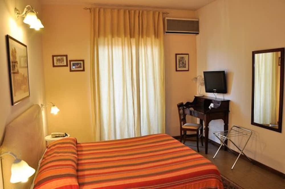 Habitación Ares Hotel