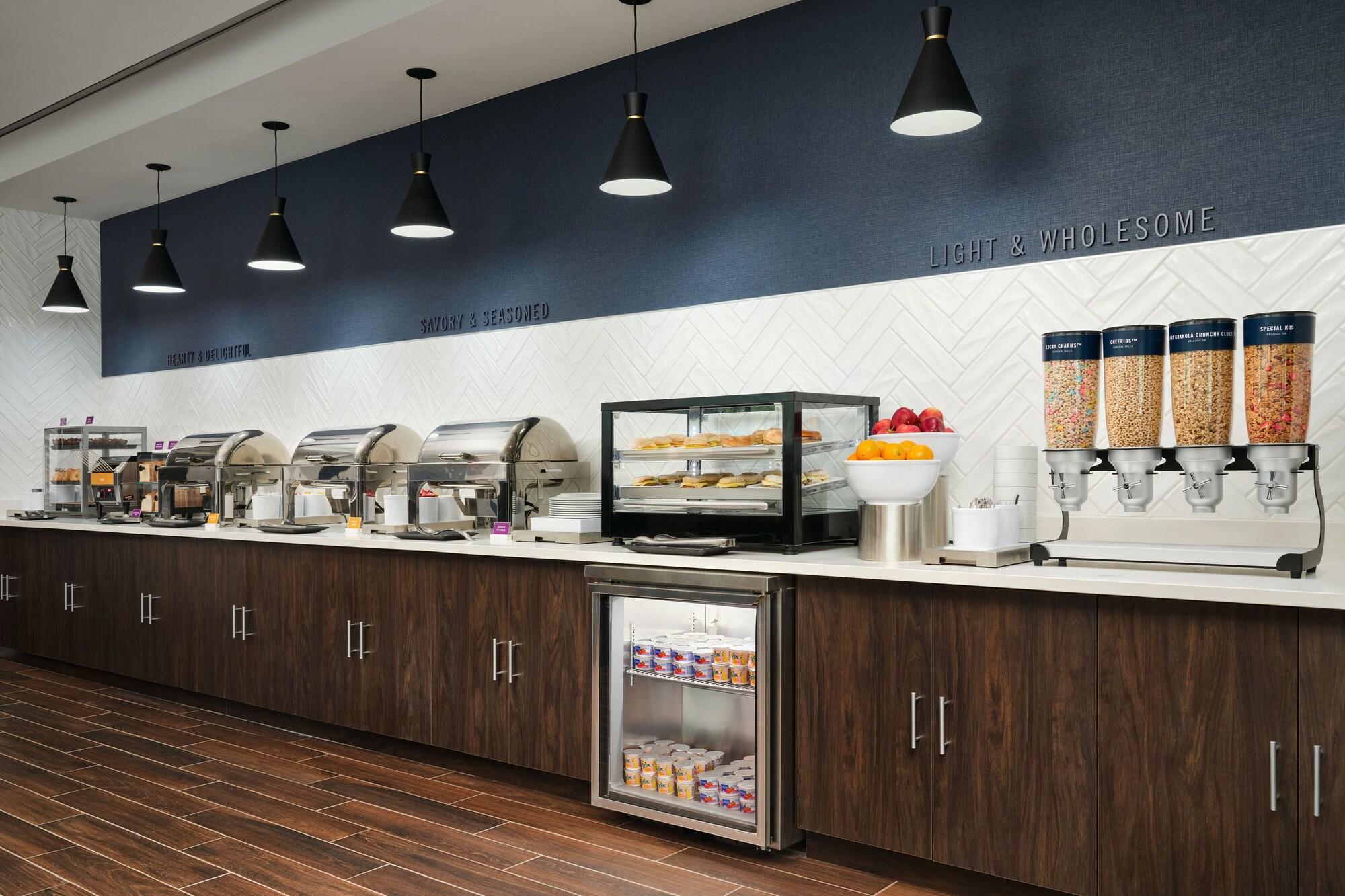 Restaurant Home2 Suites by Hilton Towson