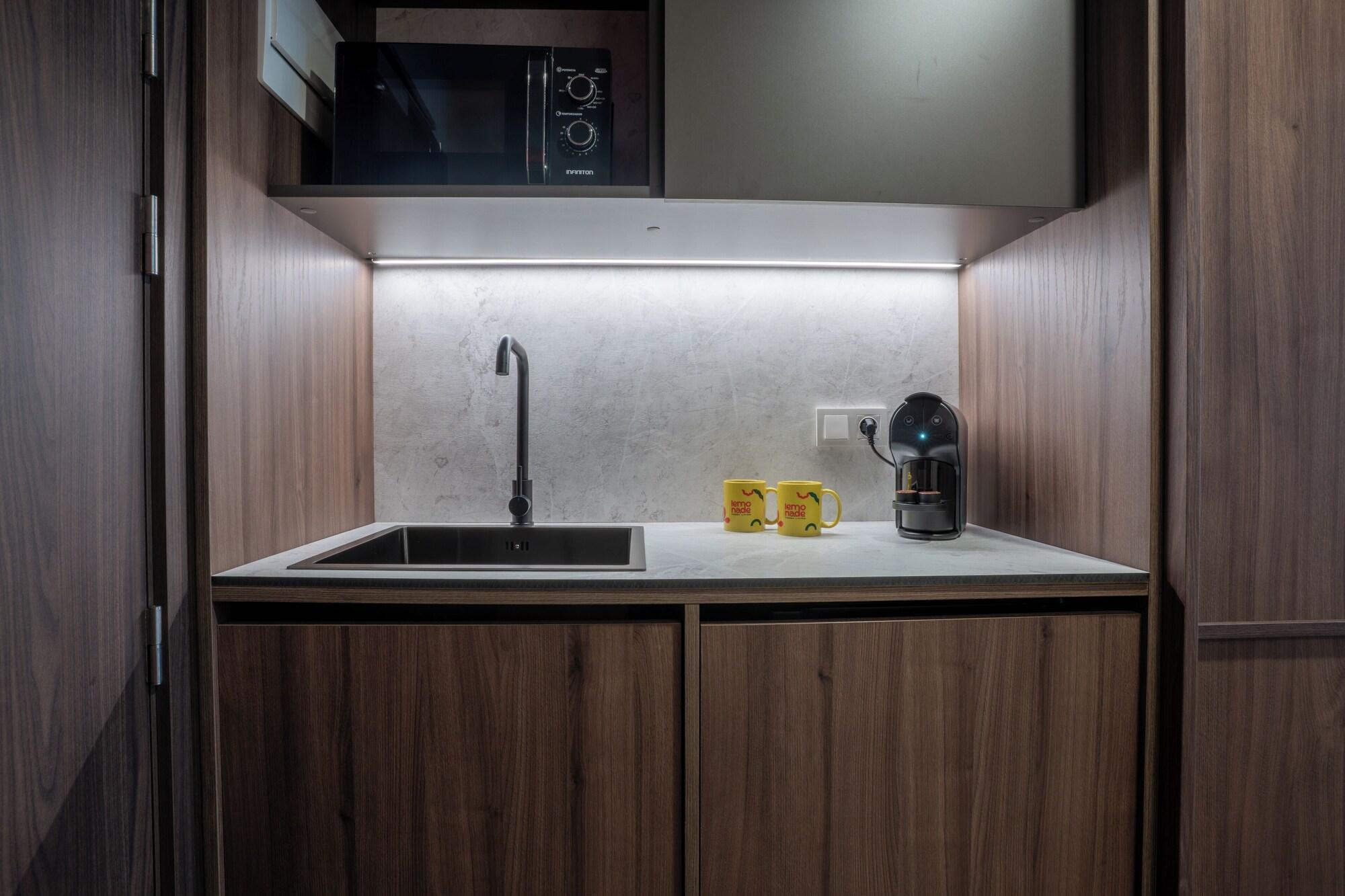 Equipamiento de Habitación Smartr Madrid Chamberi