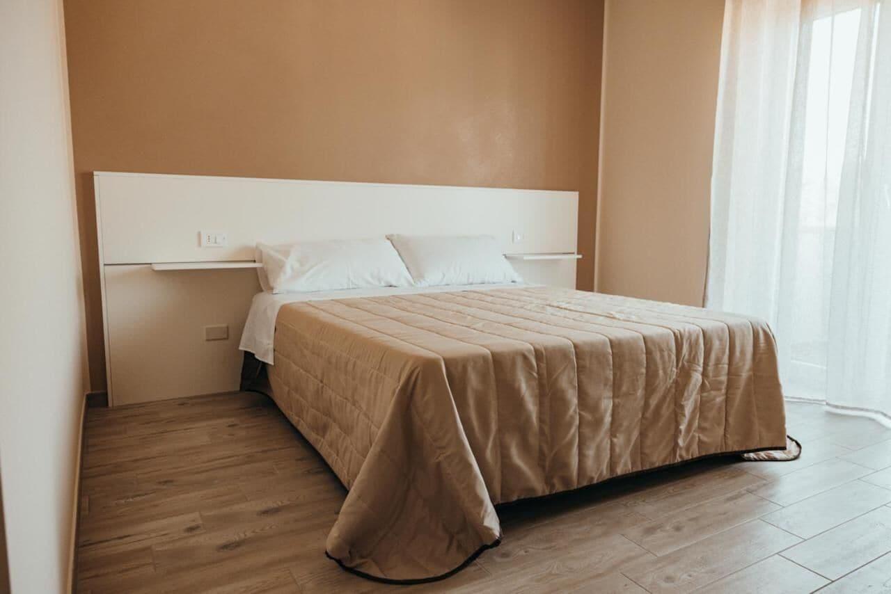 Habitación AFFITTACAMERE MIRA SINNI