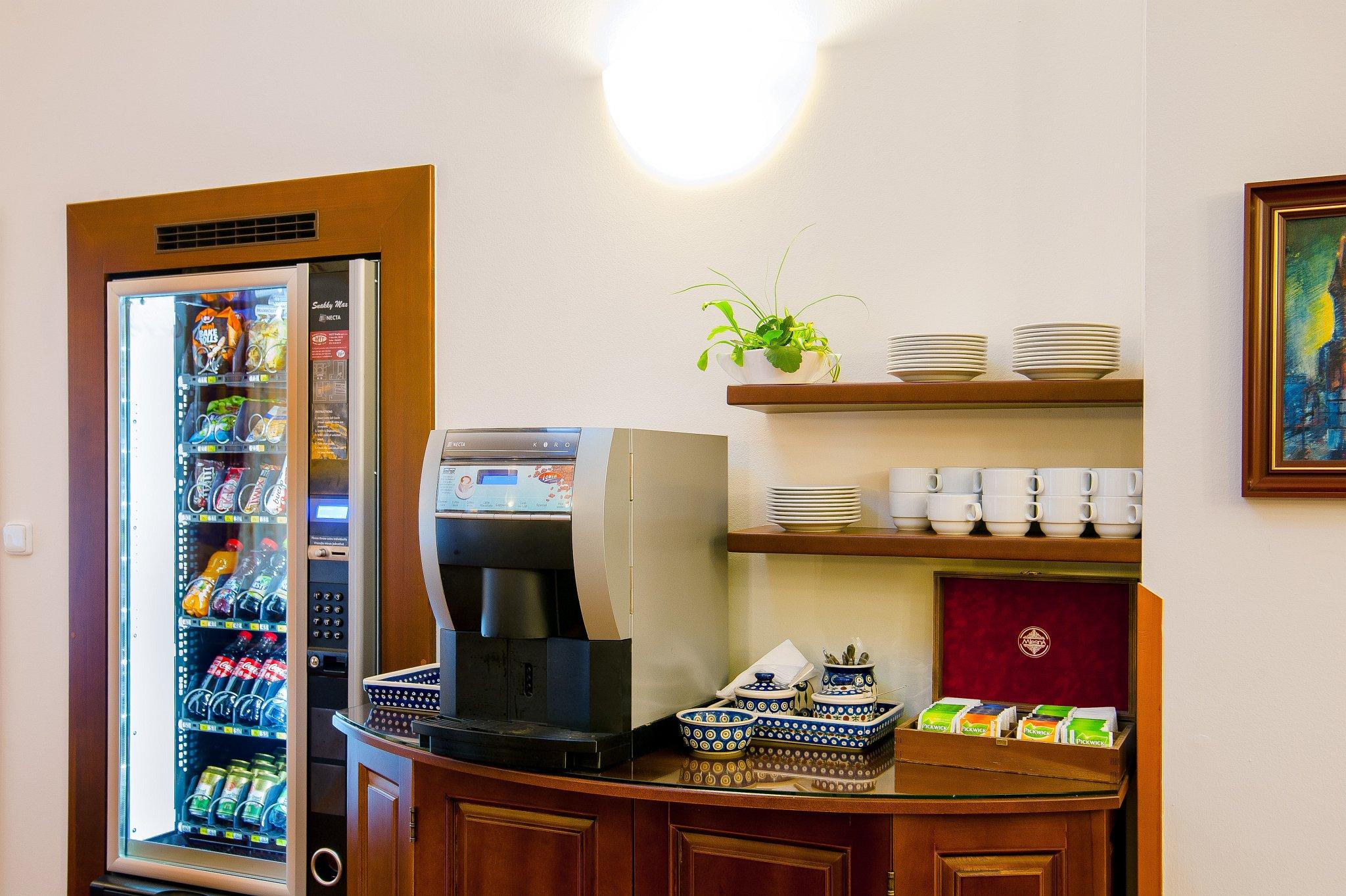 Vista Lobby Cloister Inn
