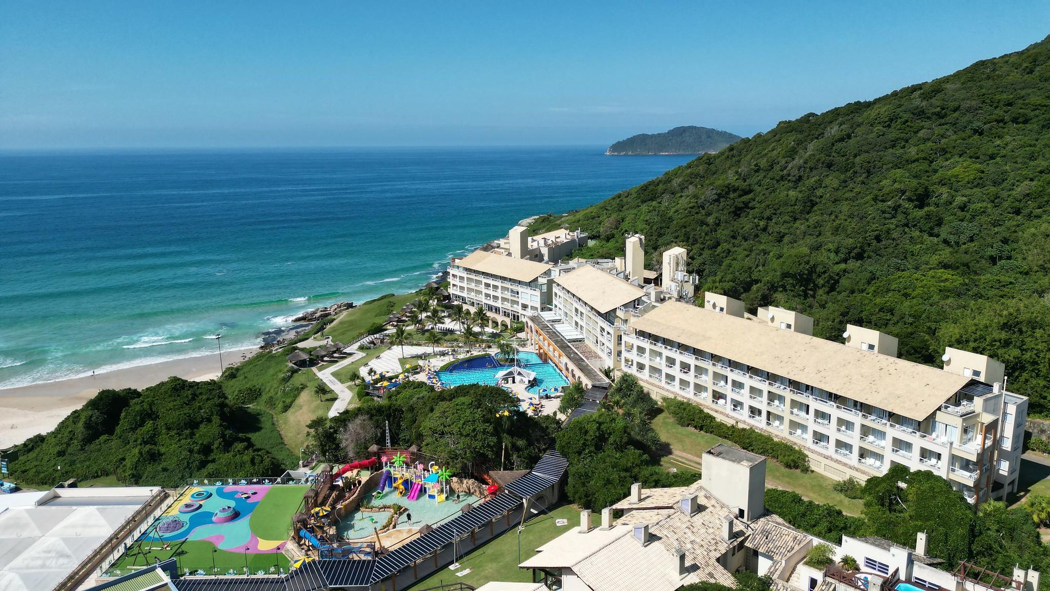 Playa Costao do Santinho Resort
