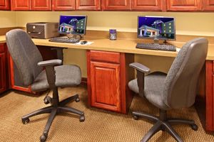 Alojamiento - Holiday Inn Express & Suites West by IHG