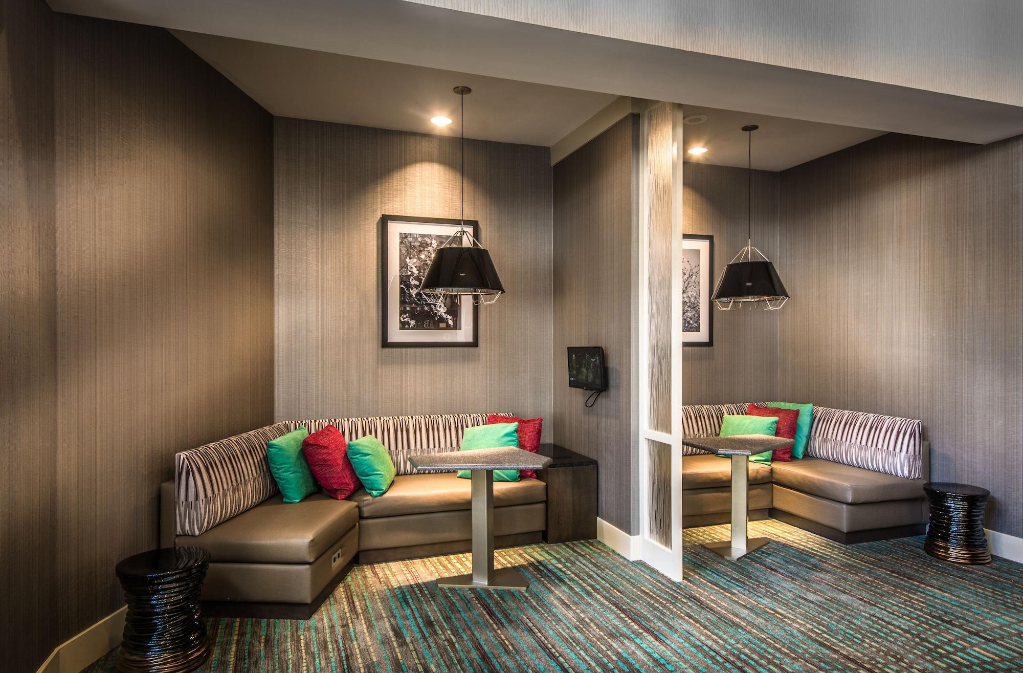 Vista Lobby Residence Inn by Marriott Arlington Courthouse