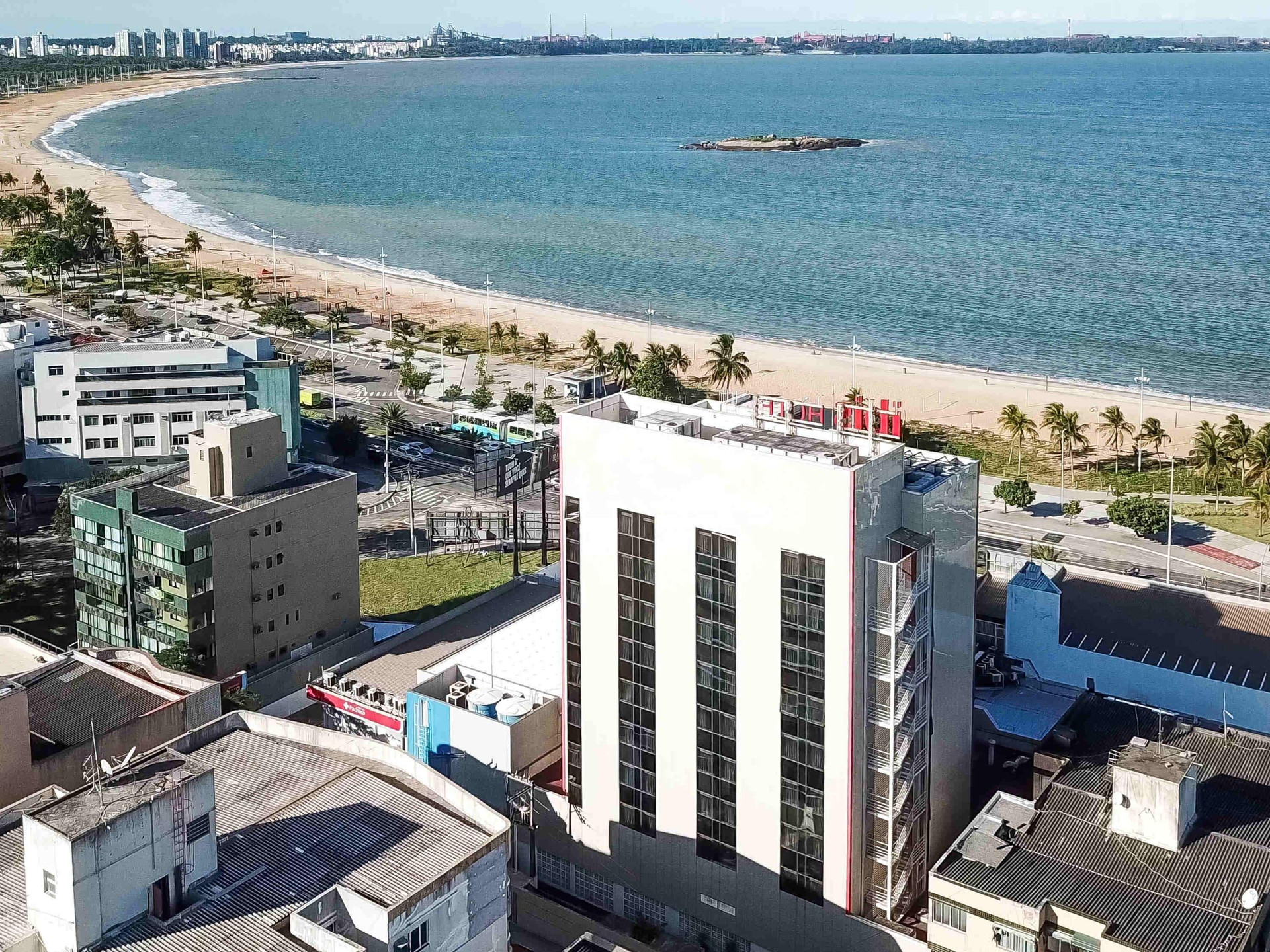 Vista Exterior ibis Vitoria Praia de Camburi