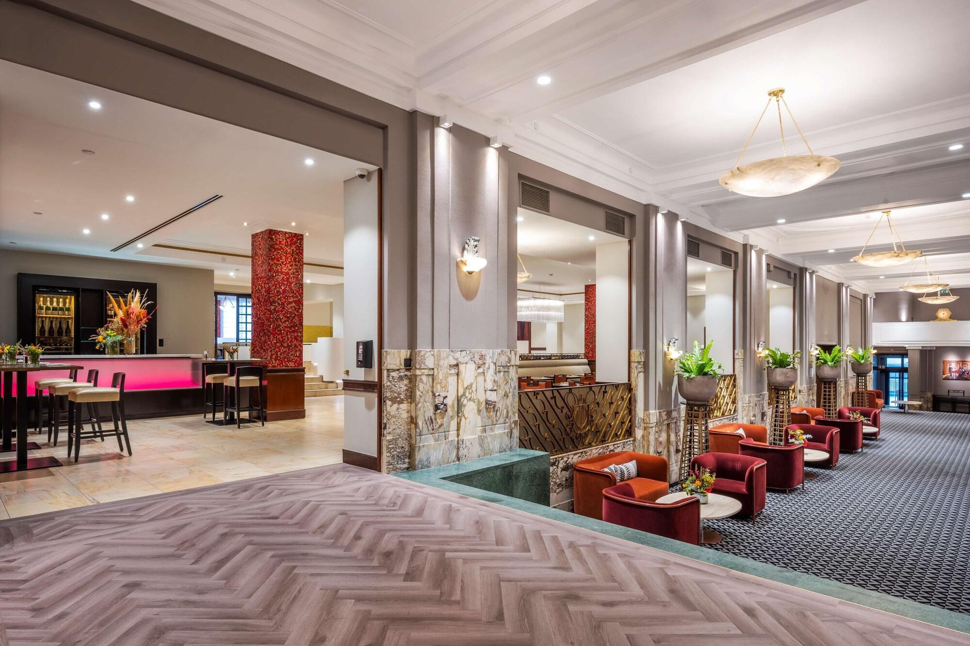Vista Lobby DoubleTree by Hilton Brussels City