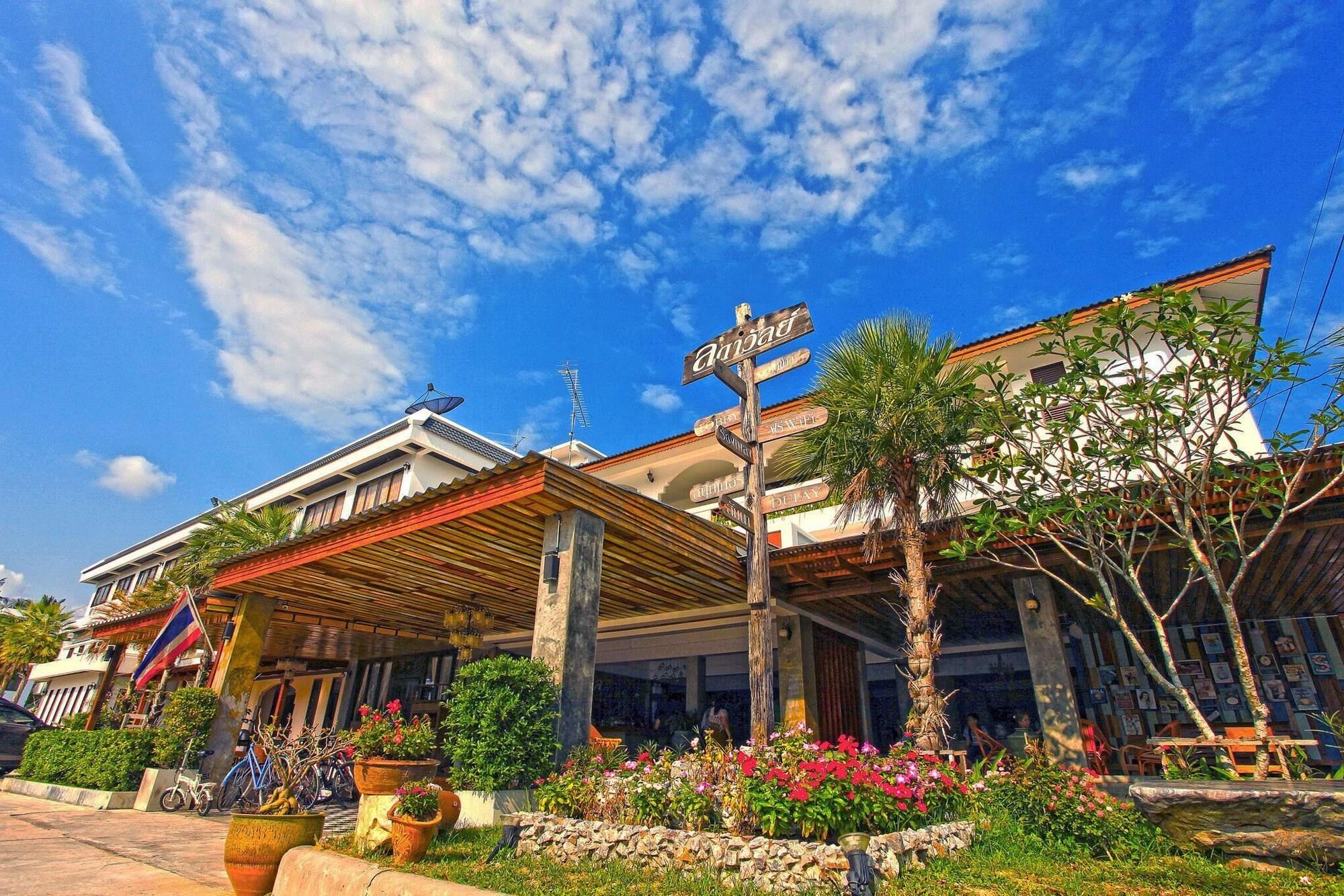 Vista Exterior Ladawan Boutique Hotel