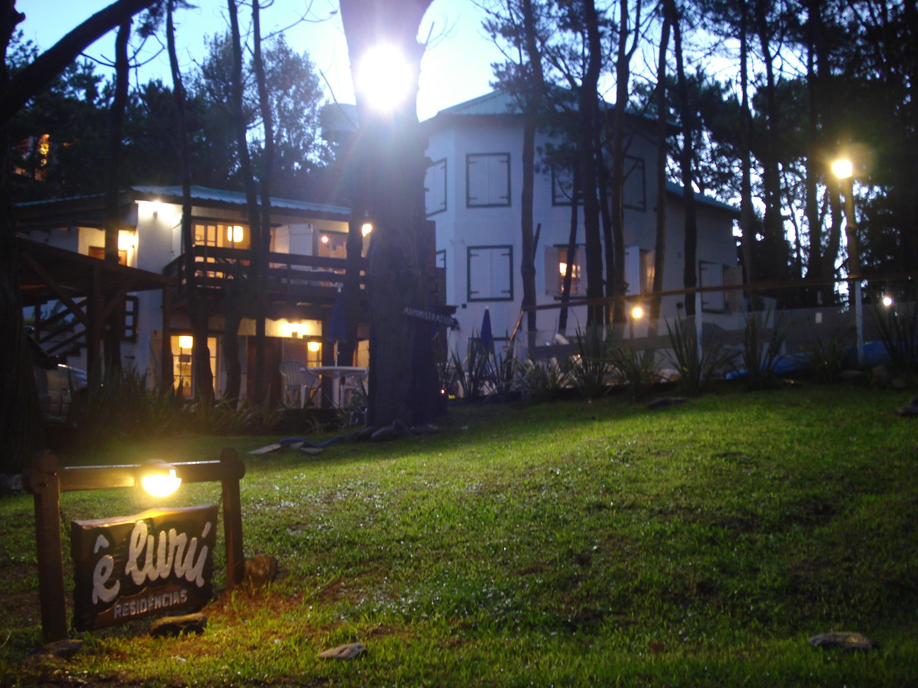 Vista Exterior Apart E Luru