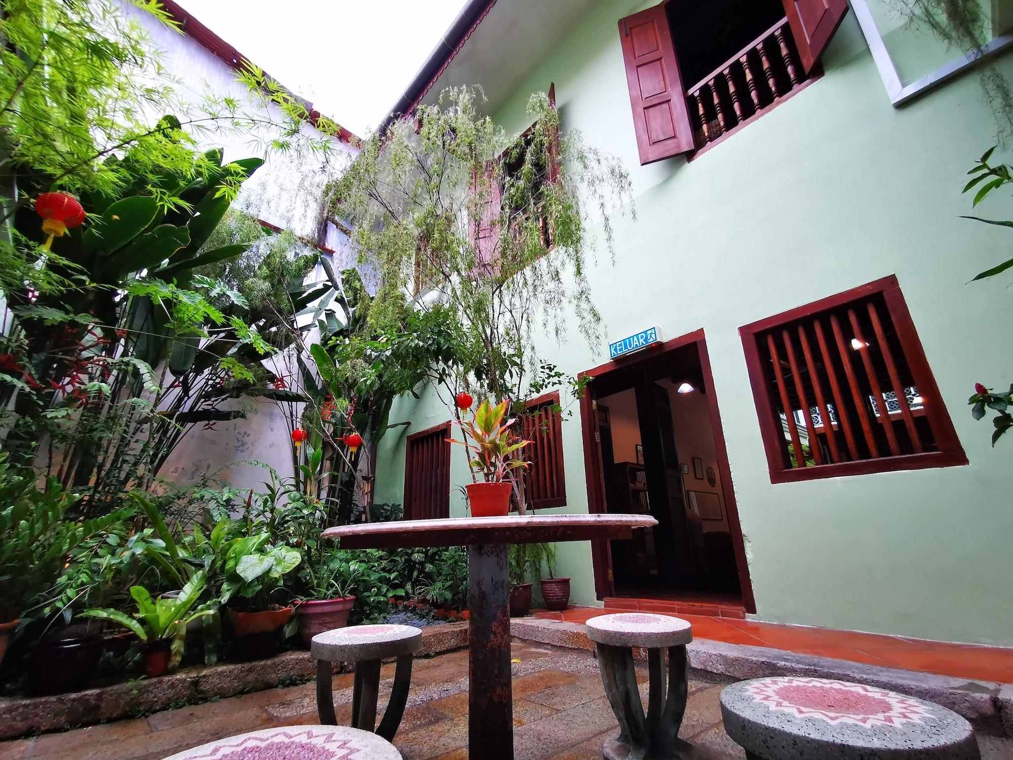 Comodidades del Alojamiento East Indies Mansion