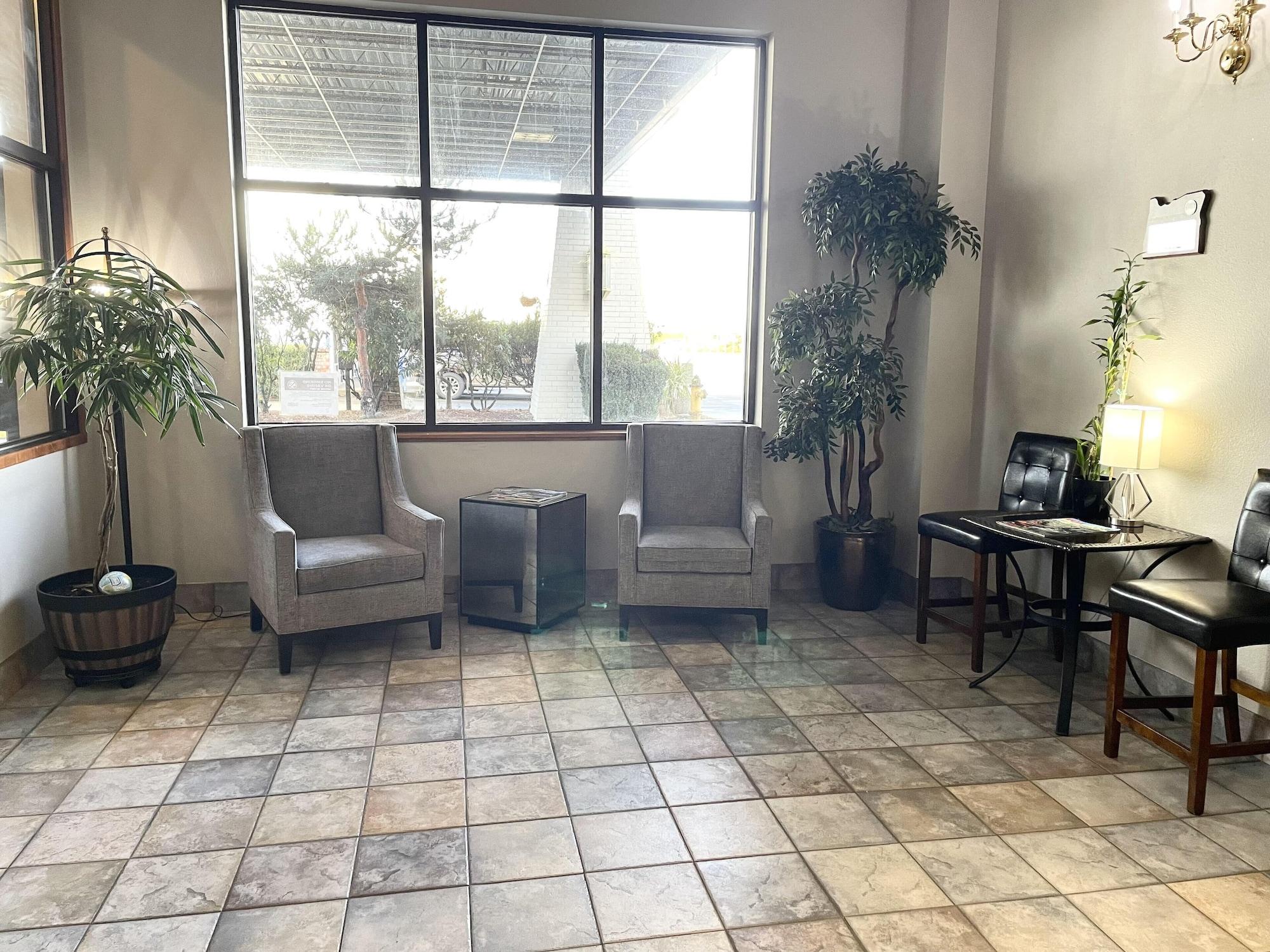 Vista Lobby Shilo Inn Suites - Salem