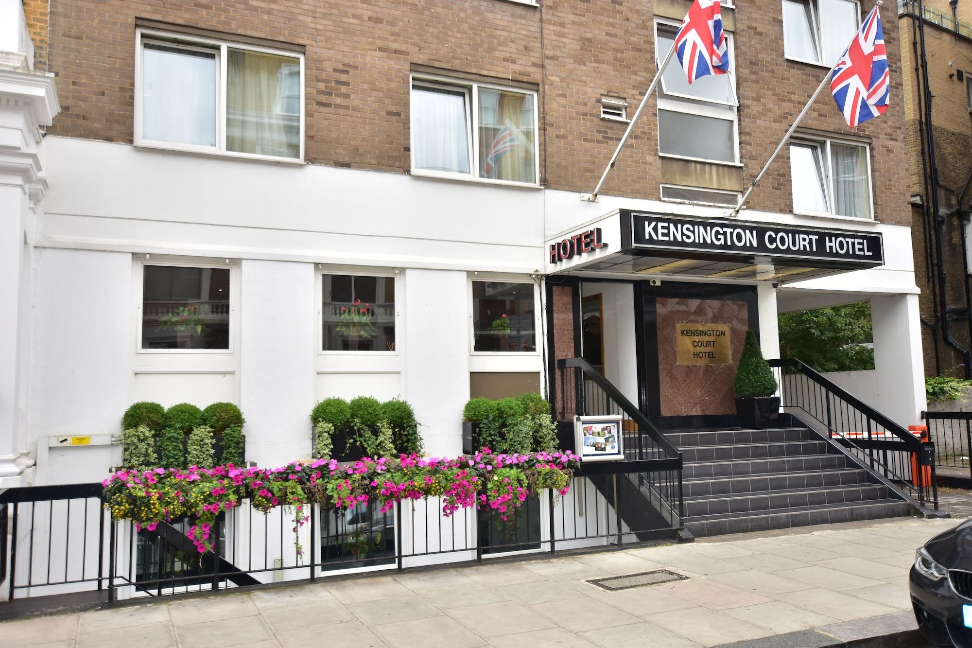 Varios Kensington Court Hotel