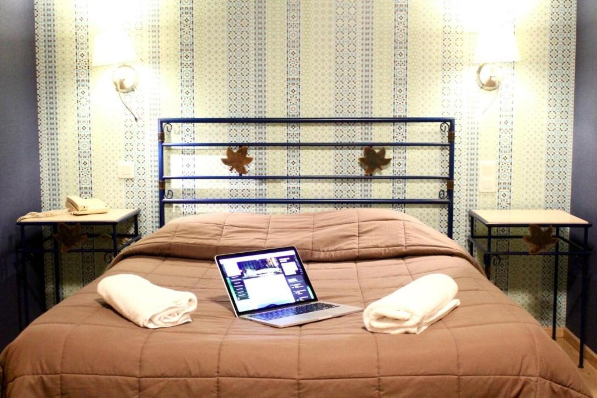 Varios Grand Hotel Terminus Reine