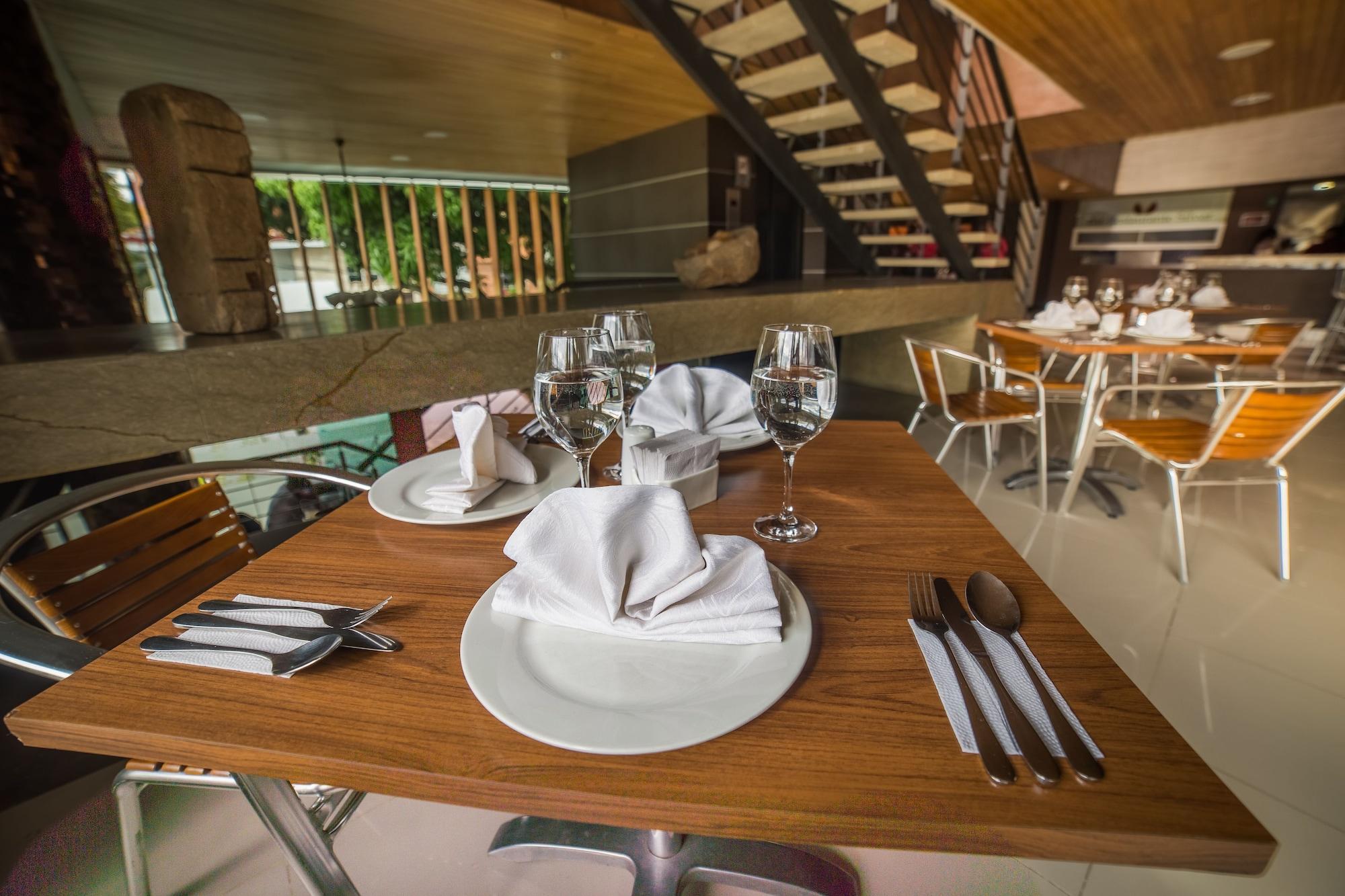 Restaurant Hotel Golden Palermo