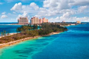 Pacote - Holiday Inn Express and Suites Nassau