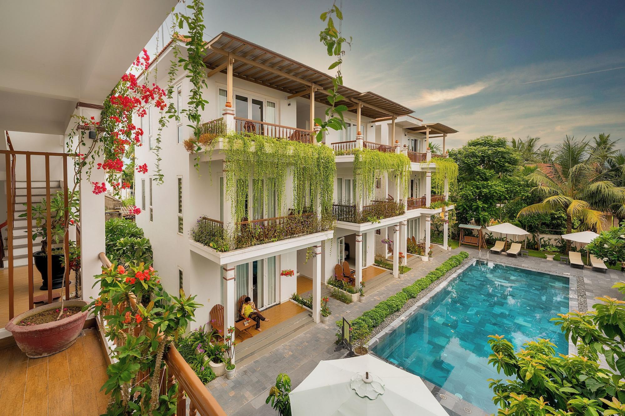 Vista Exterior Hoi An Palmy Villa