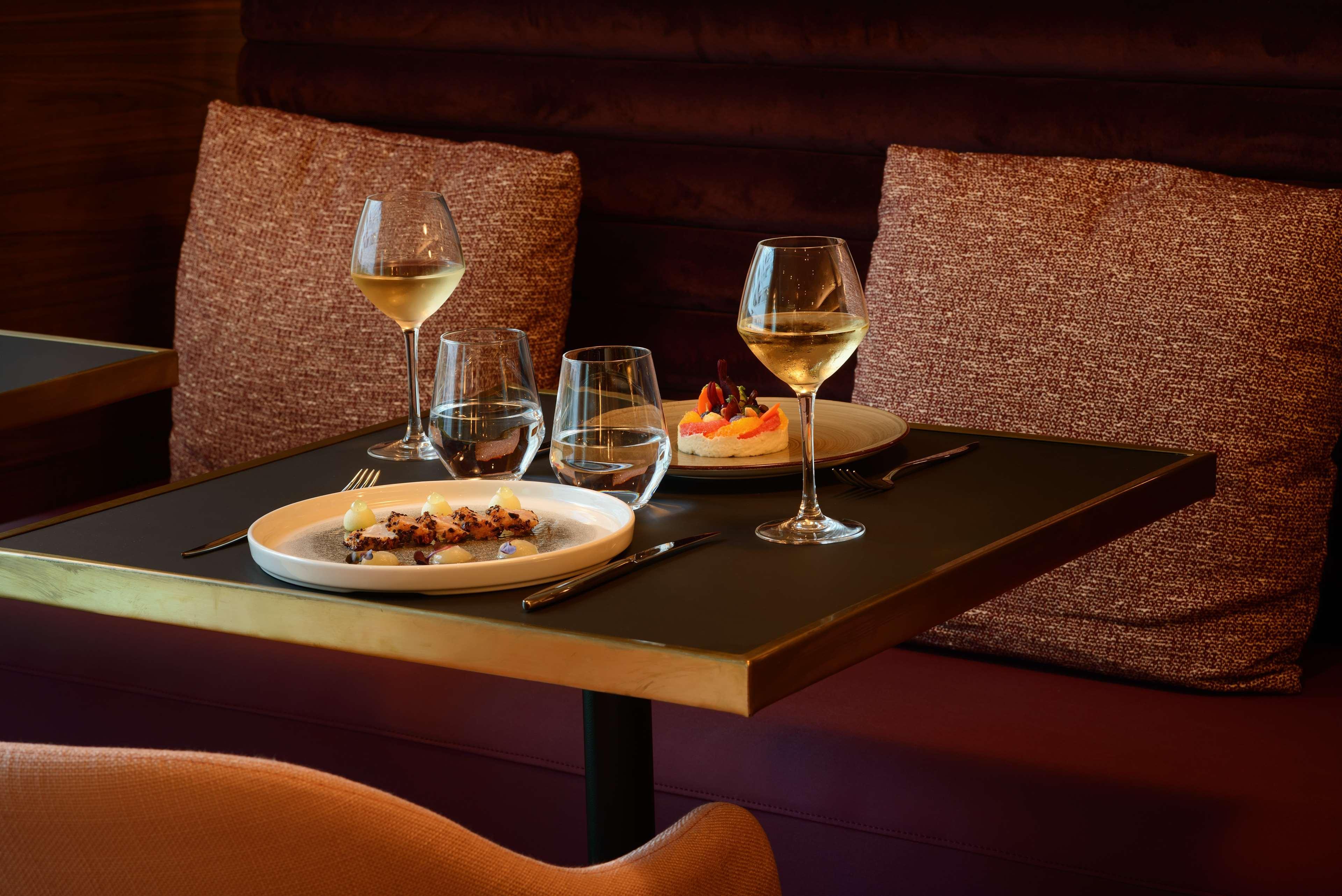 Restaurant Hyatt Place Paris Charles de Gaulle Airport