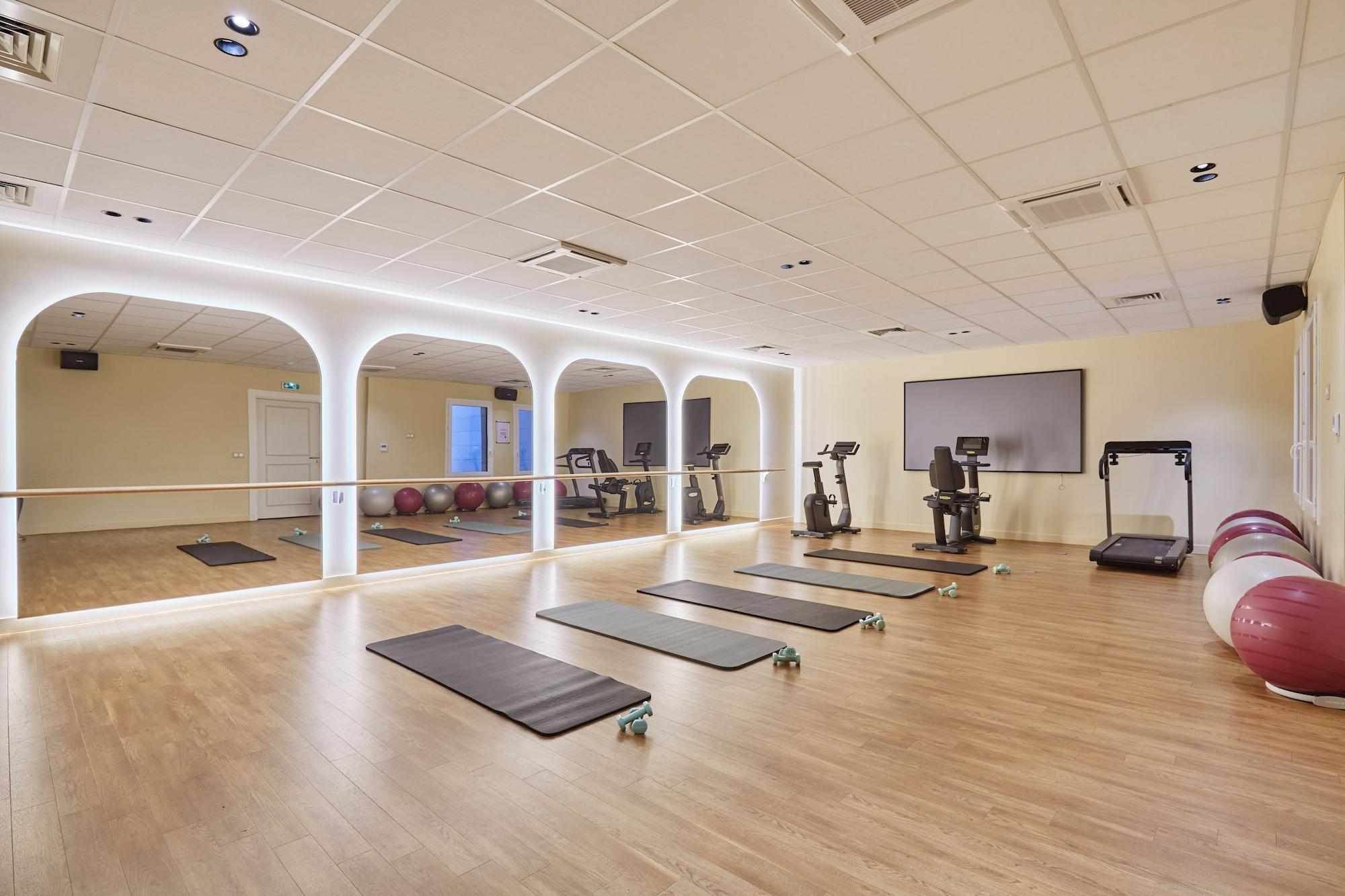 Gimnasio ApartHotel Paris Levallois Maurice Ravel