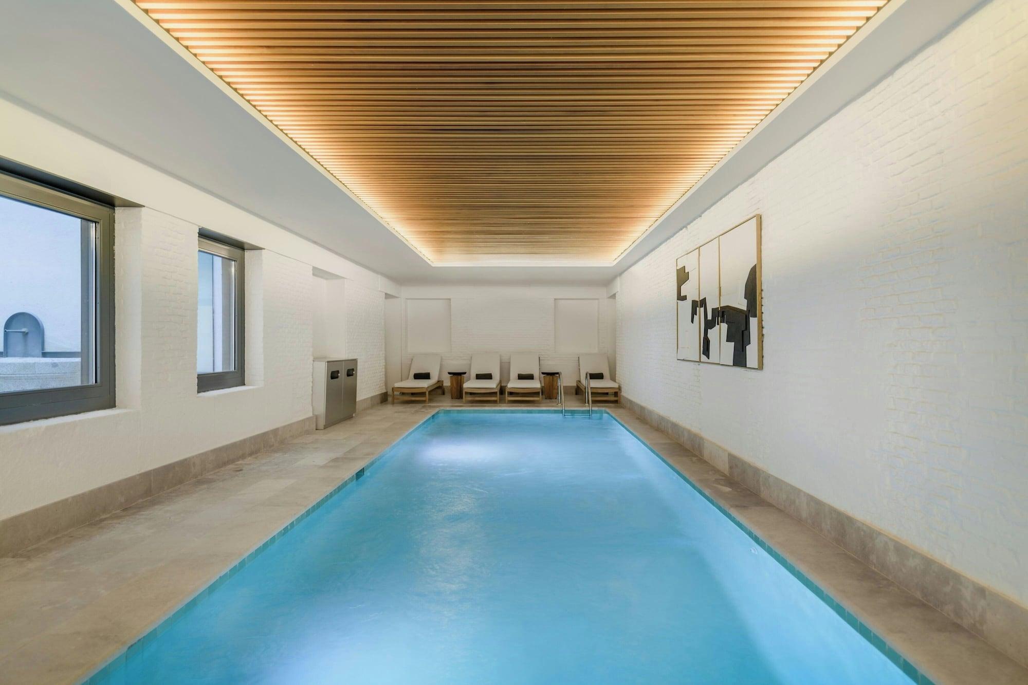 Vista Piscina El Autor Hotel, Madrid, Autograph Collection