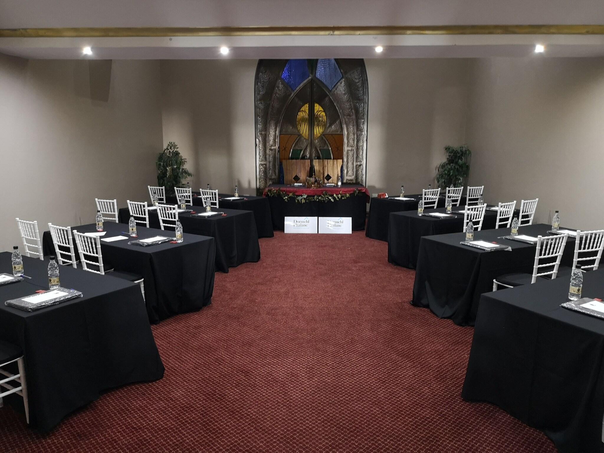 Sala de Reuniones Excalibur Boutique Hotel