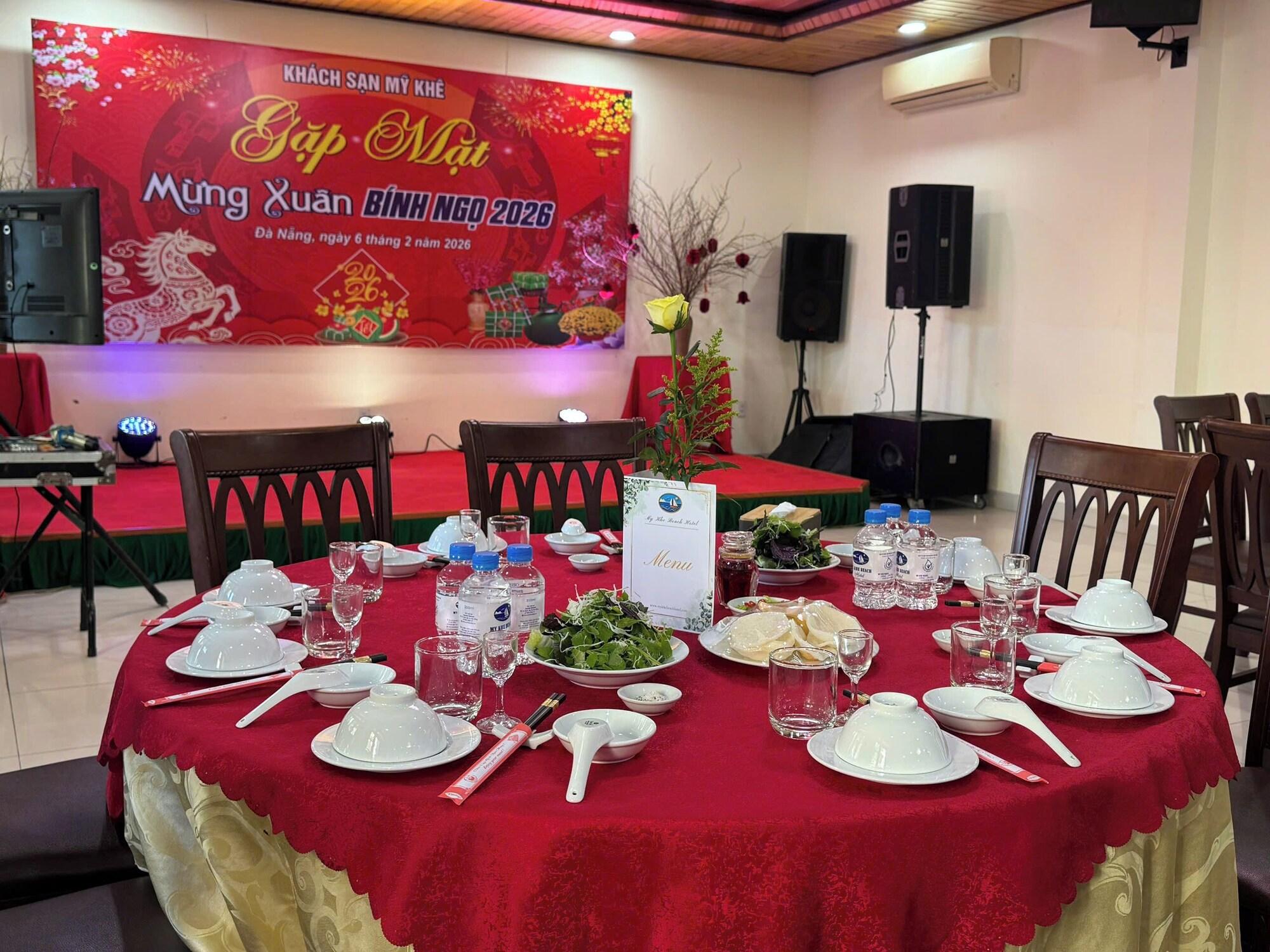 Restaurant My Khe Beach Hotel