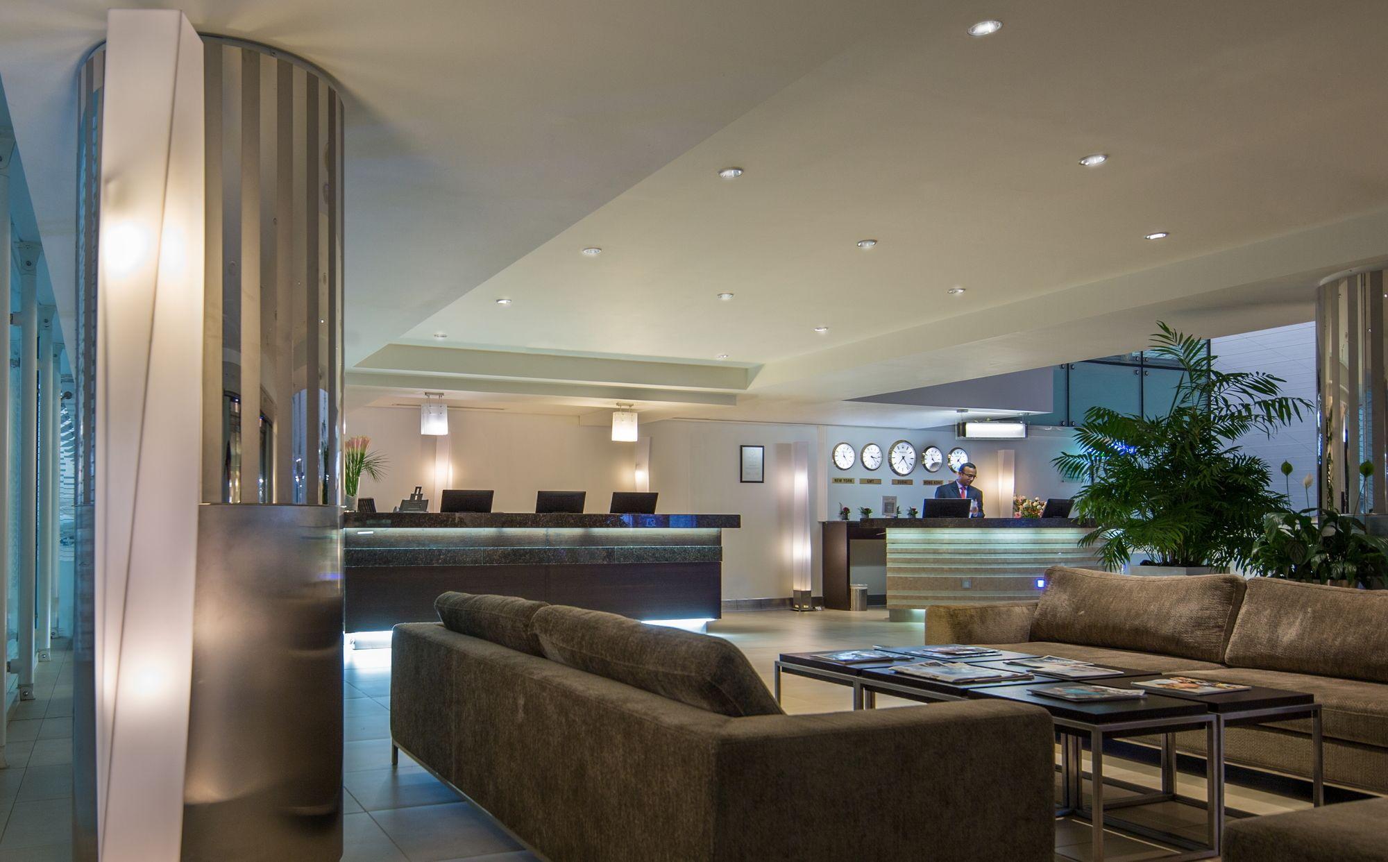 Vista Lobby Dubai International Hotel, Dubai Airport
