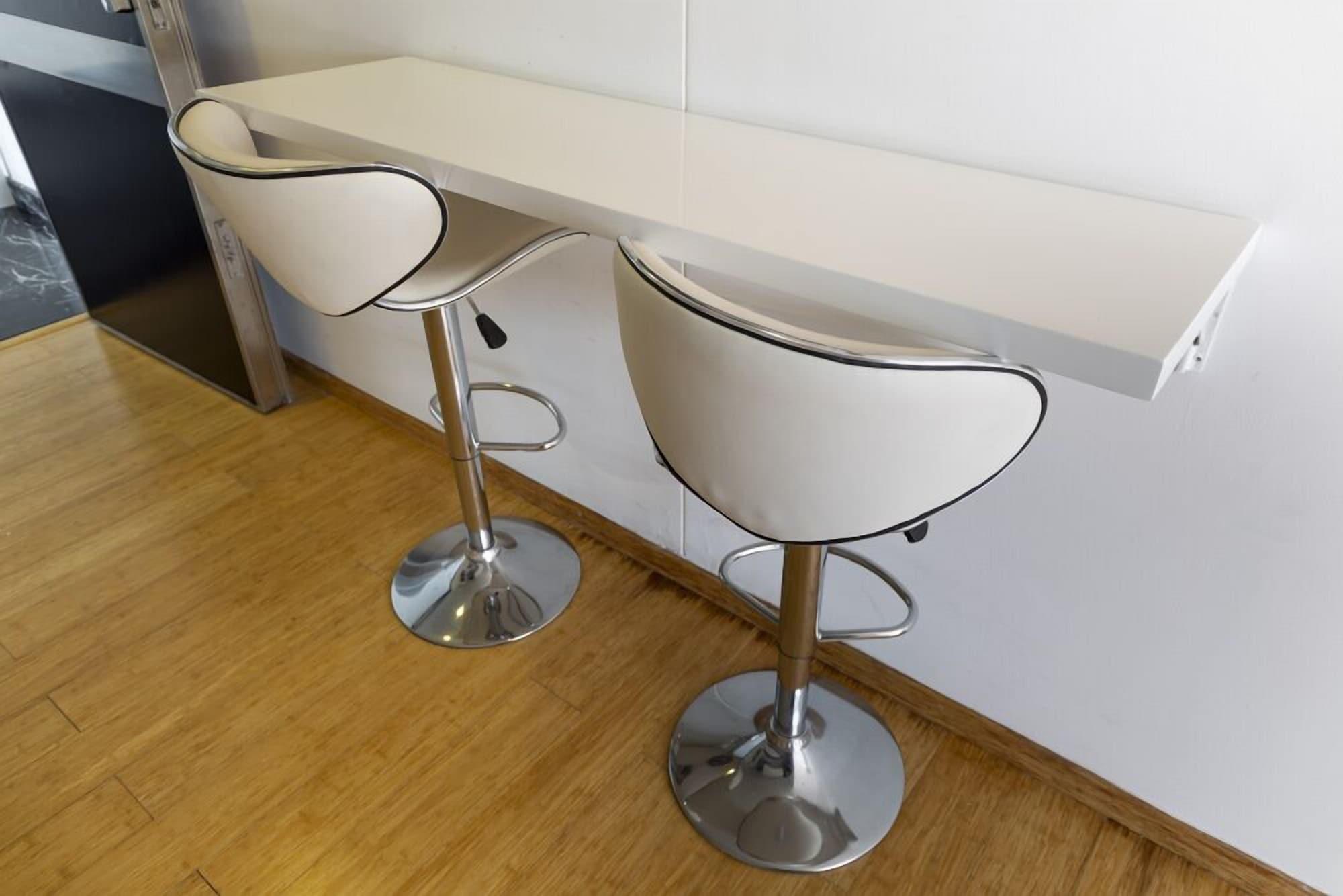 Equipamiento de Habitación Apartasuite Edificio Monir
