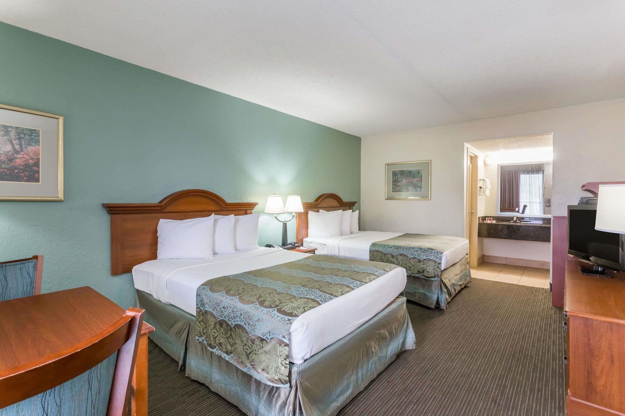 Quarto Baymont Inn & Suites Sarasota