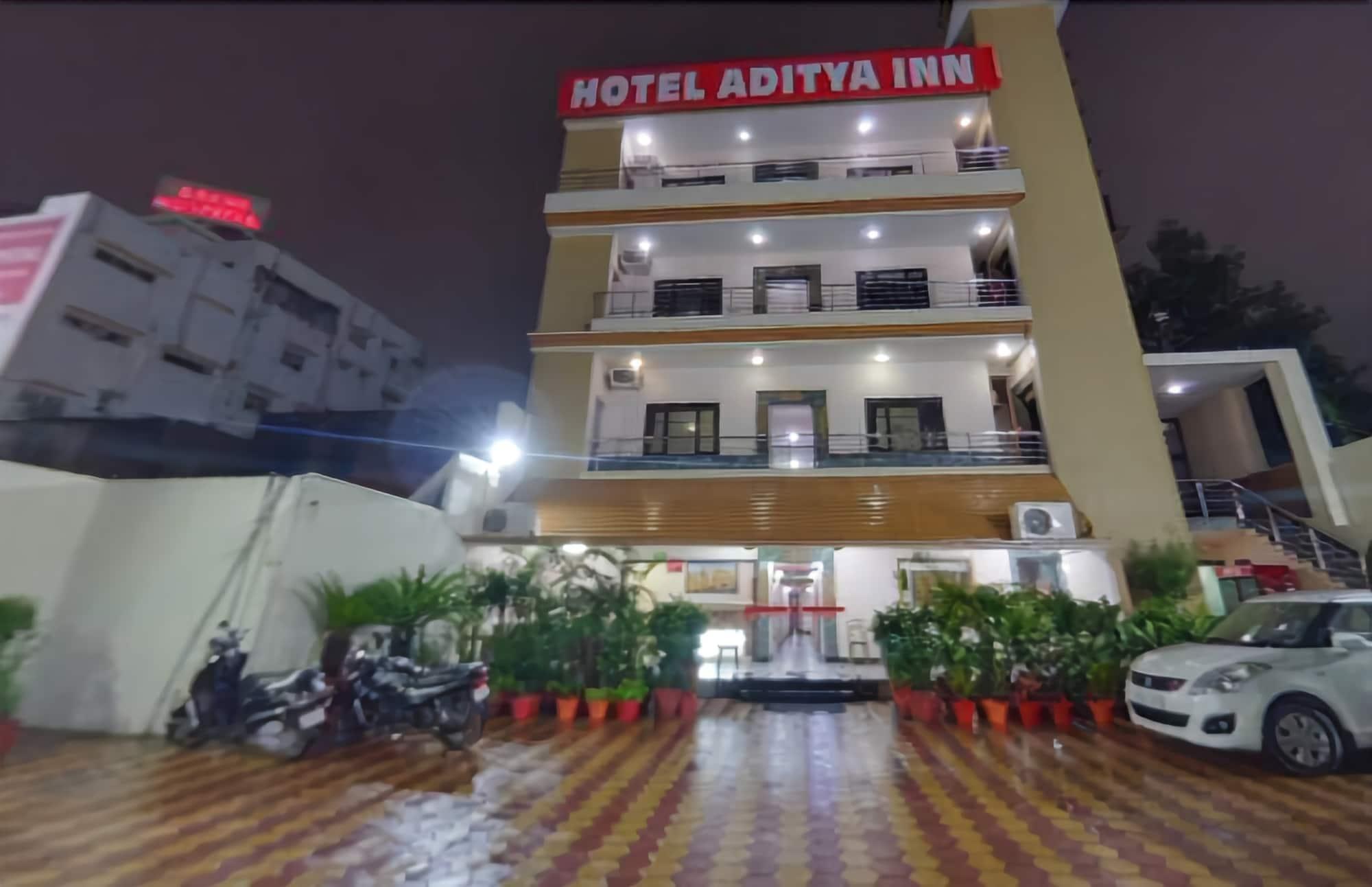 Varios Hotel City Grand