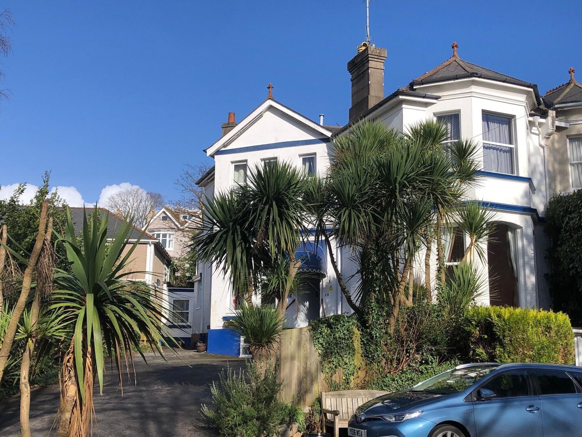 Vista Exterior The Brandize Guest House